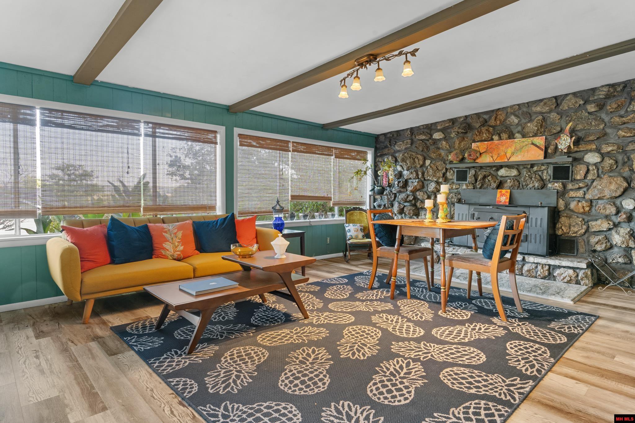 304 BROWNS BEACH ROAD Bull Shoals, AR 72619