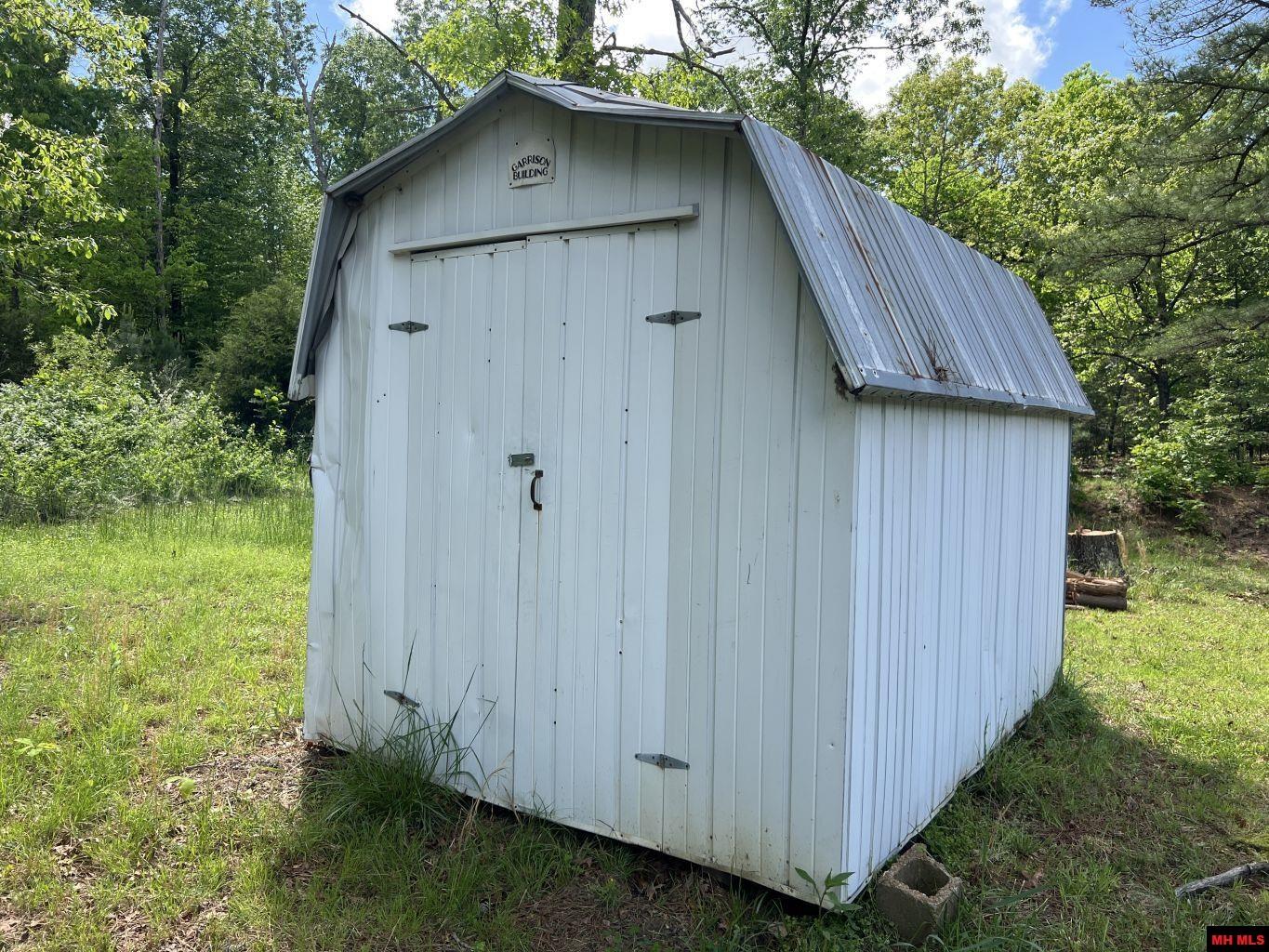 1115 HOLLY ROAD Salem, AR