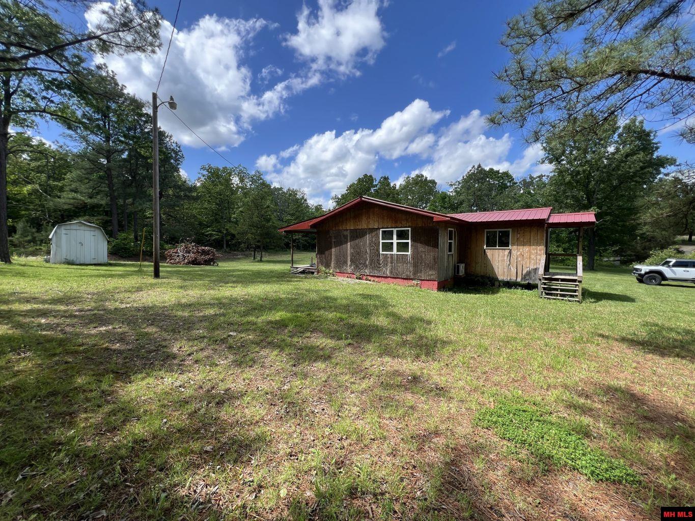 1115 HOLLY ROAD Salem, AR