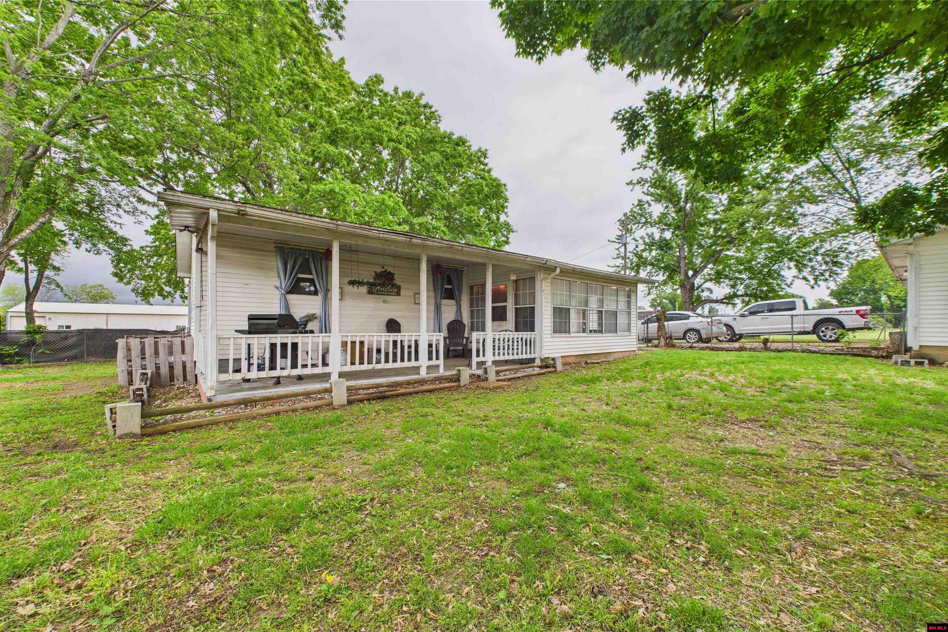 7070 & 7056 HWY 62 WEST Gassville, AR