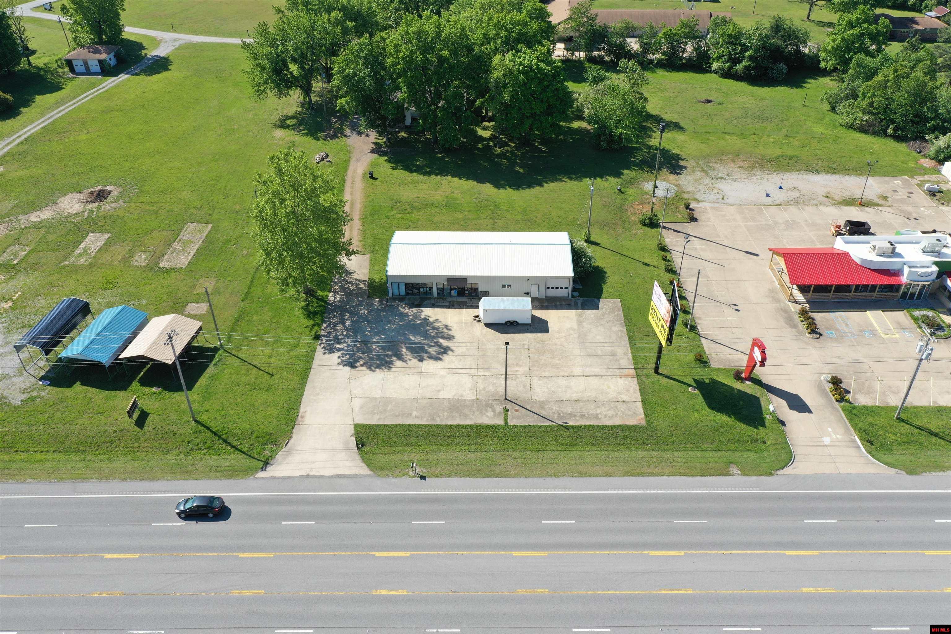 7070 & 7056 HWY 62 WEST Gassville, AR
