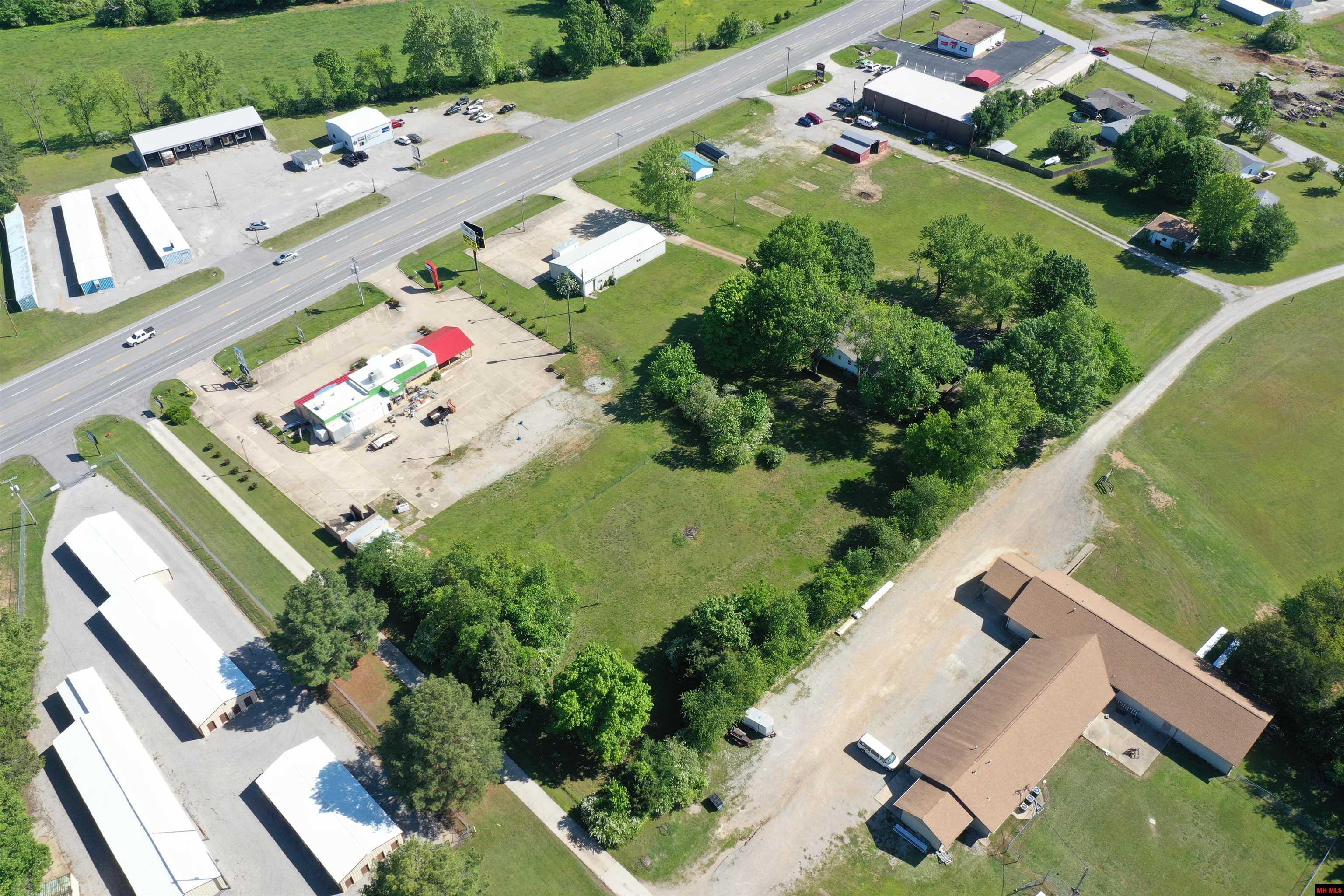 7070 & 7056 HWY 62 WEST Gassville, AR