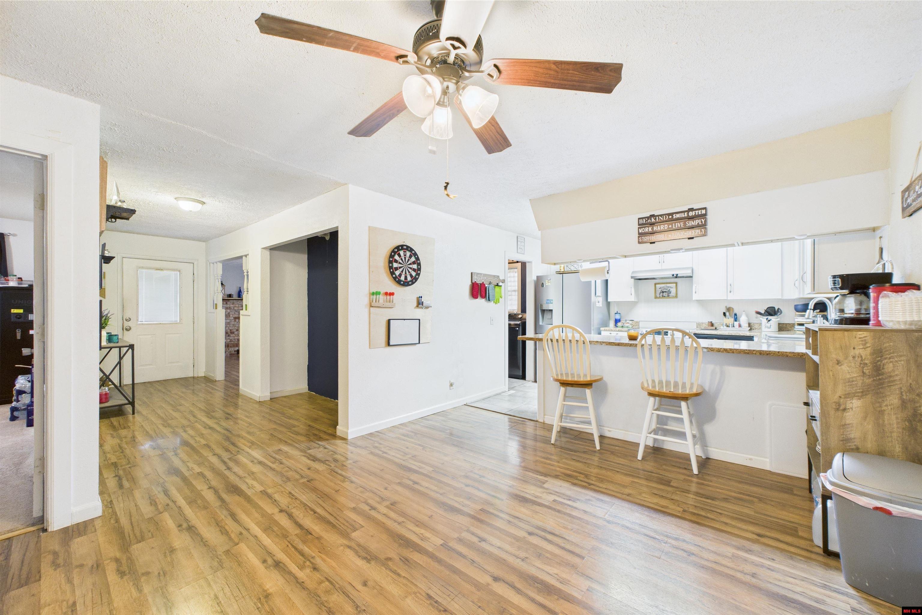 7056 HWY 62 WEST Gassville, AR 72635