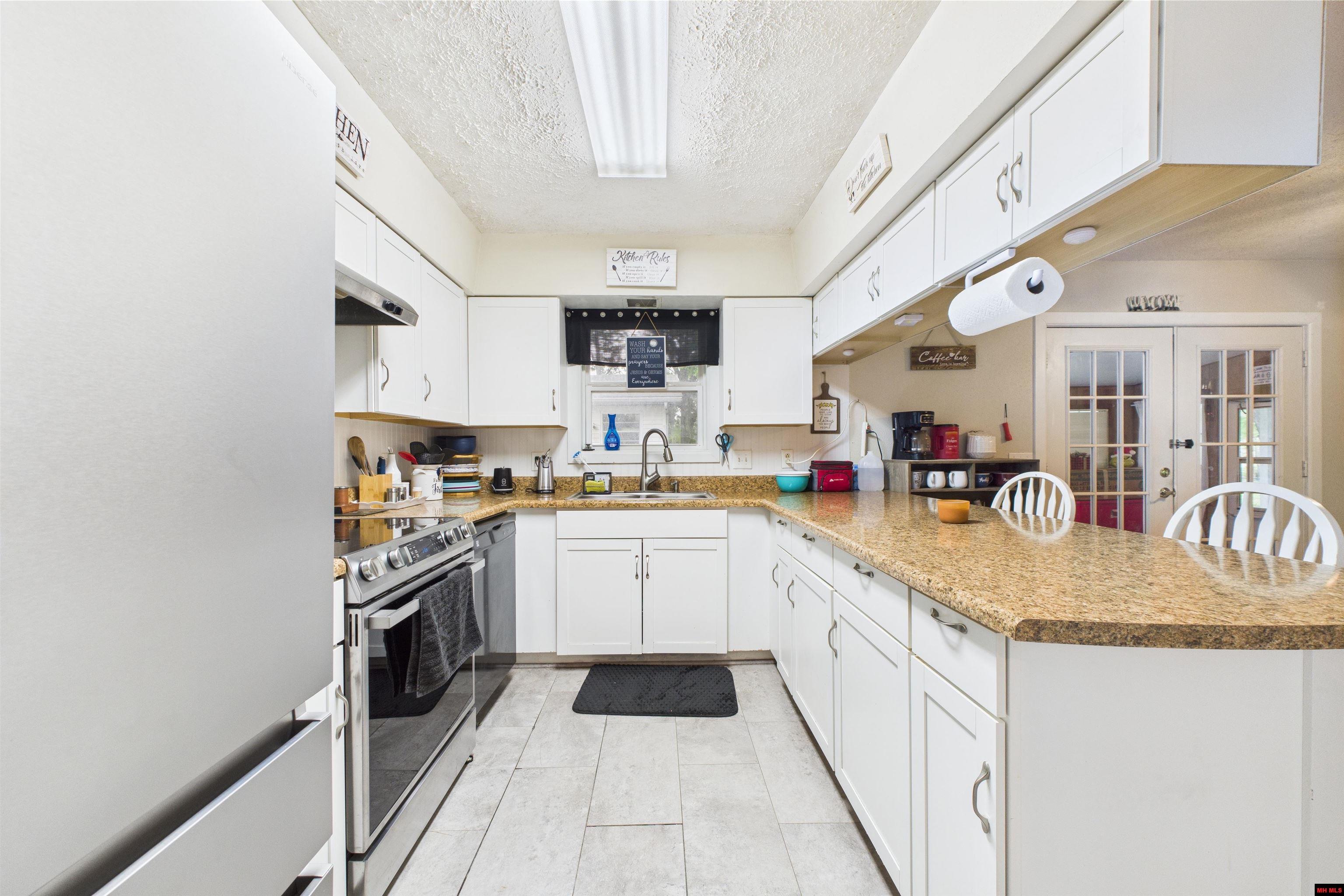 7056 HWY 62 WEST Gassville, AR 72635