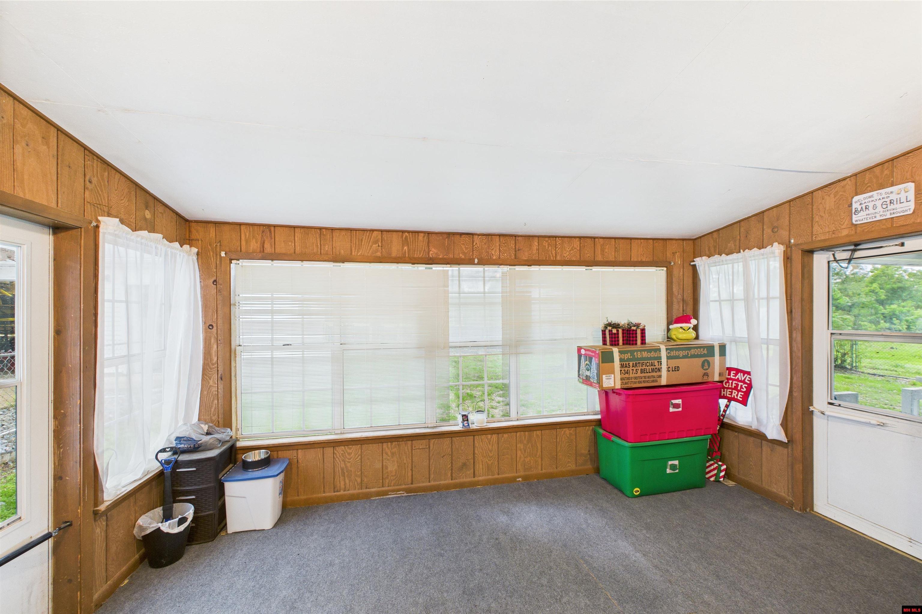 7056 HWY 62 WEST Gassville, AR 72635