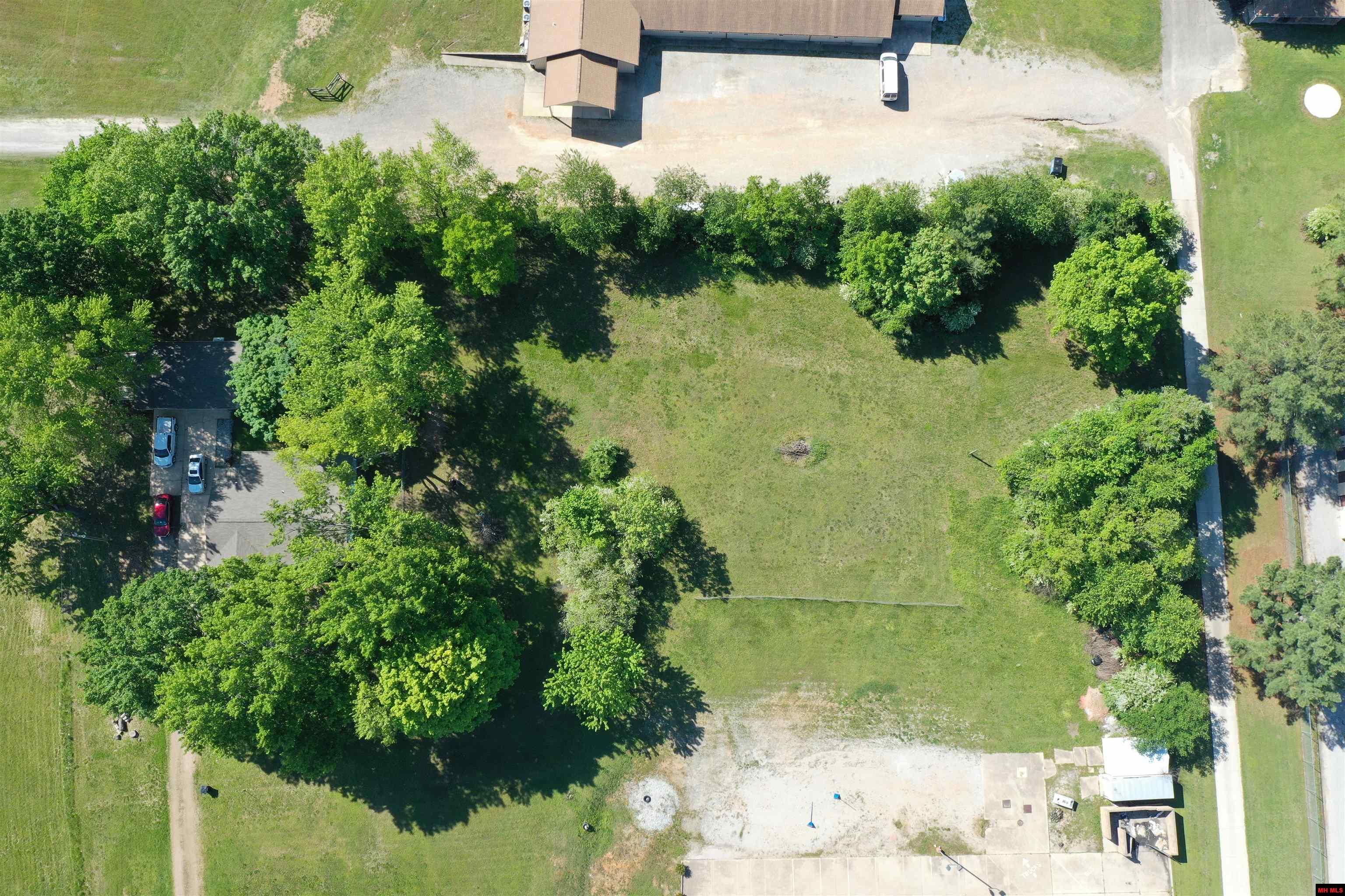 7056 HWY 62 WEST Gassville, AR 72635