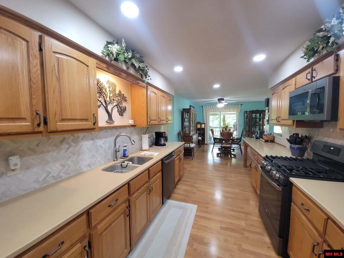 59 DANBERRY LANE Midway, AR