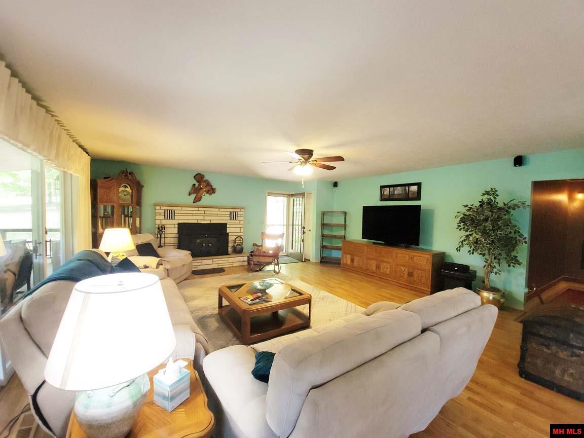 59 DANBERRY LANE Midway, AR