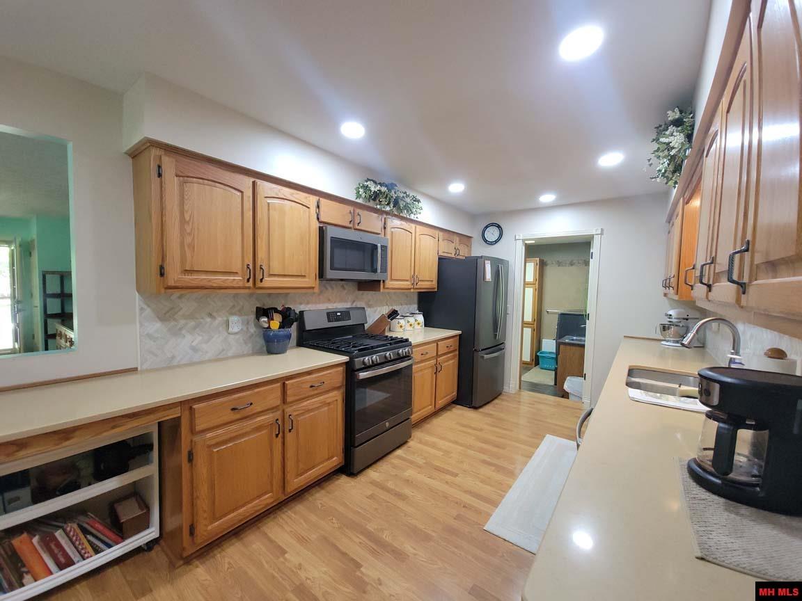 59 DANBERRY LANE Midway, AR