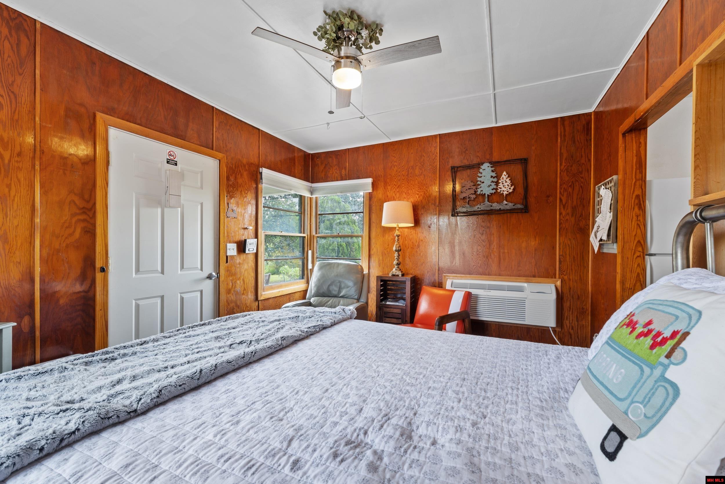 10897 HWY 5 SOUTH Salesville, AR