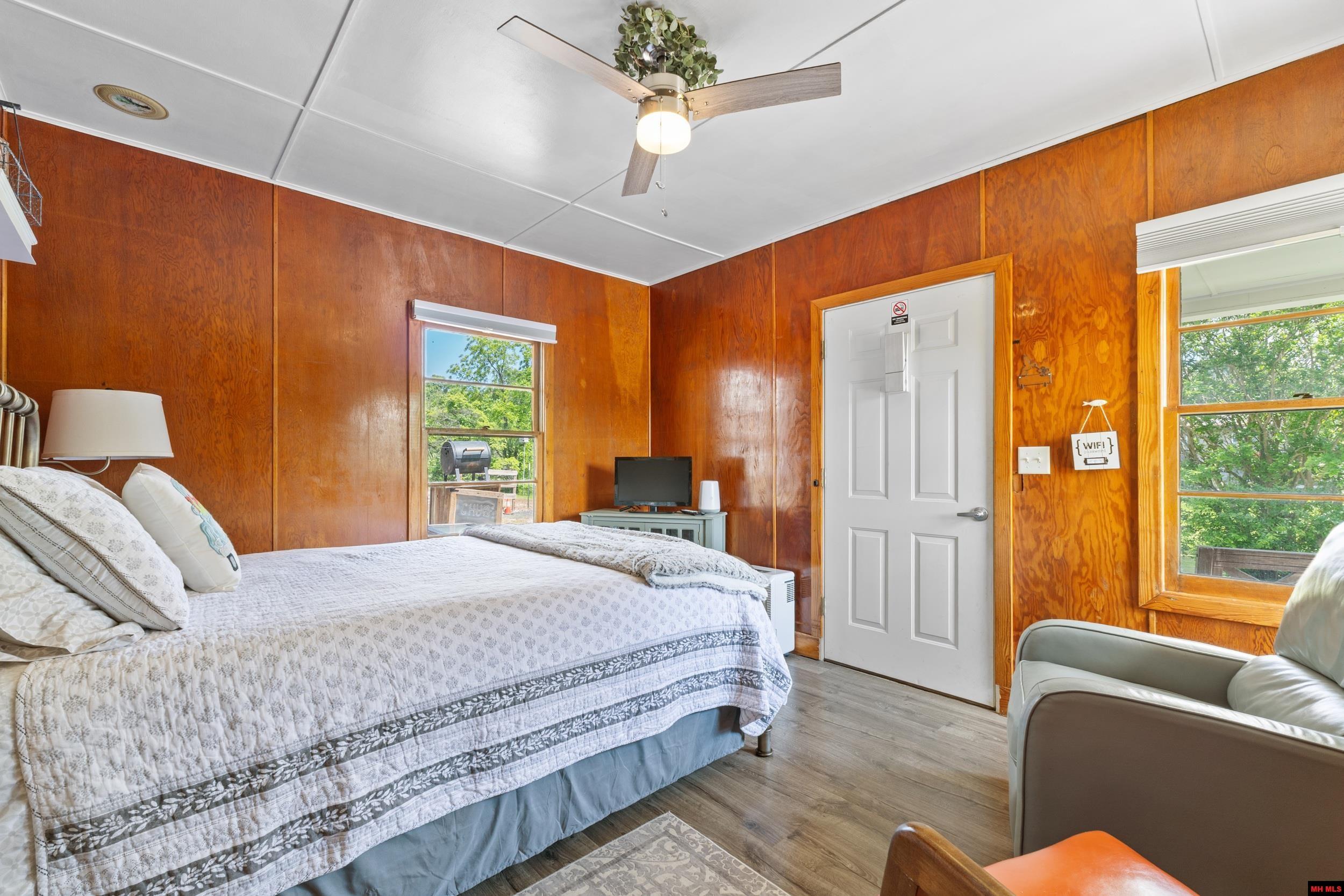 10897 HWY 5 SOUTH Salesville, AR