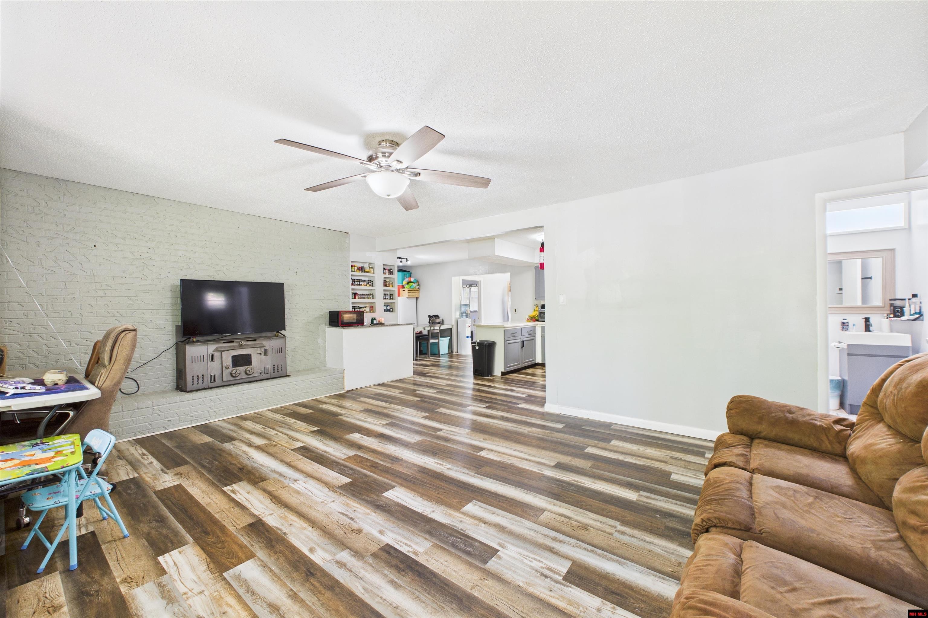 138 CHAPERAL DRIVE Mountain Home, AR 72653