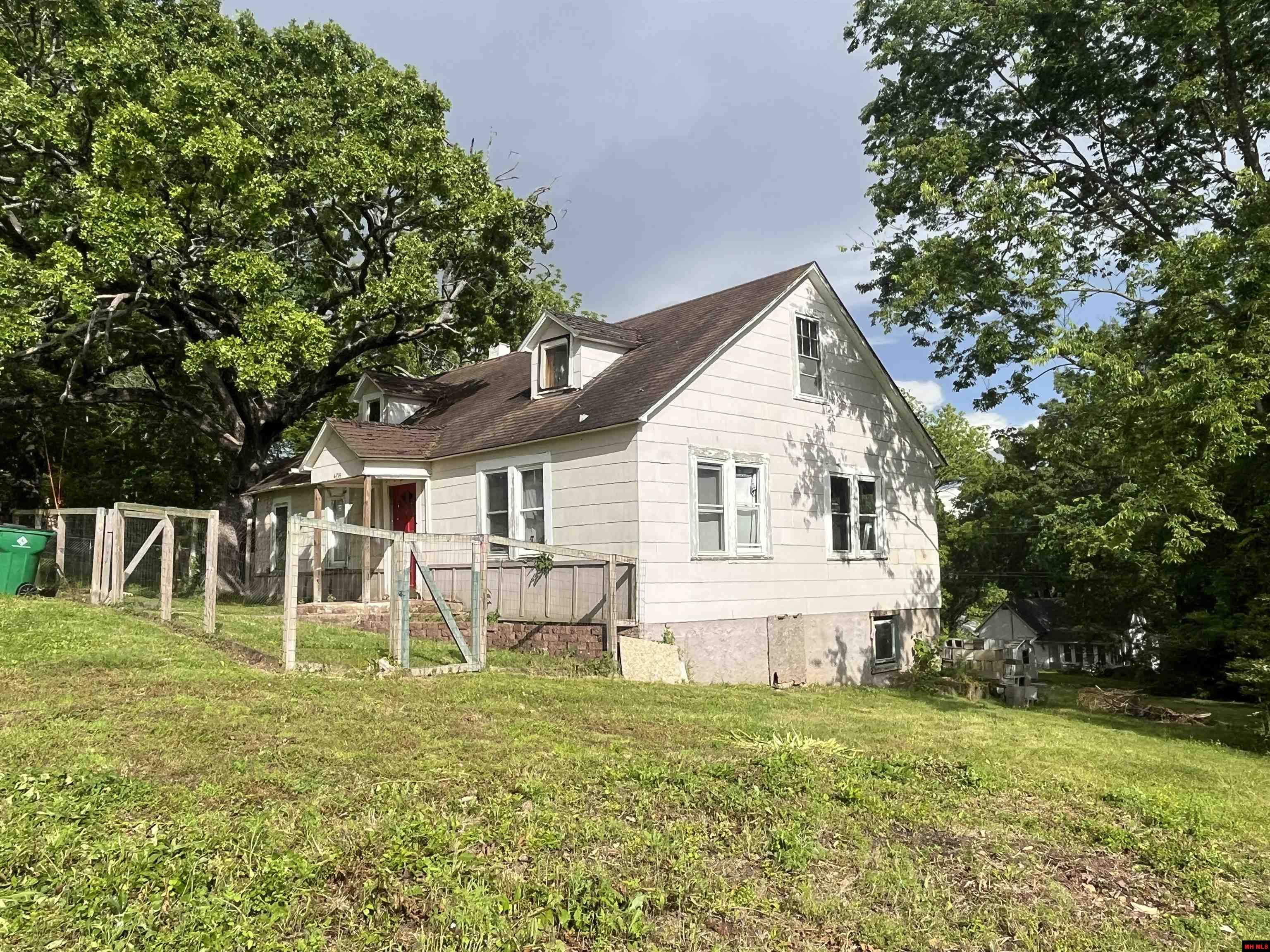 408 DALTON AVENUE Cotter, AR