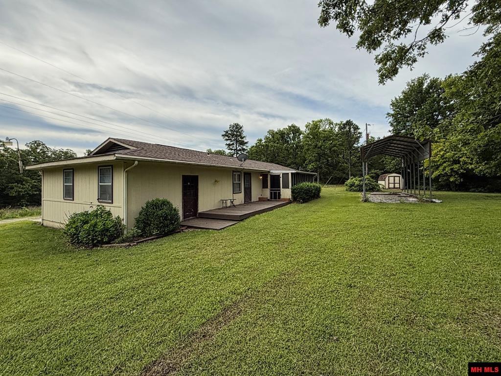 17 S HIGHLAND BOULEVARD Briarcliff, AR