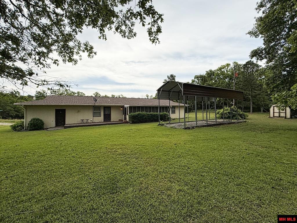 17 S HIGHLAND BOULEVARD Briarcliff, AR