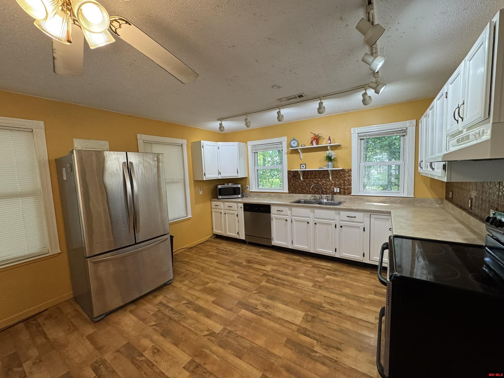 120 PINEHURST POINT Bull Shoals, AR