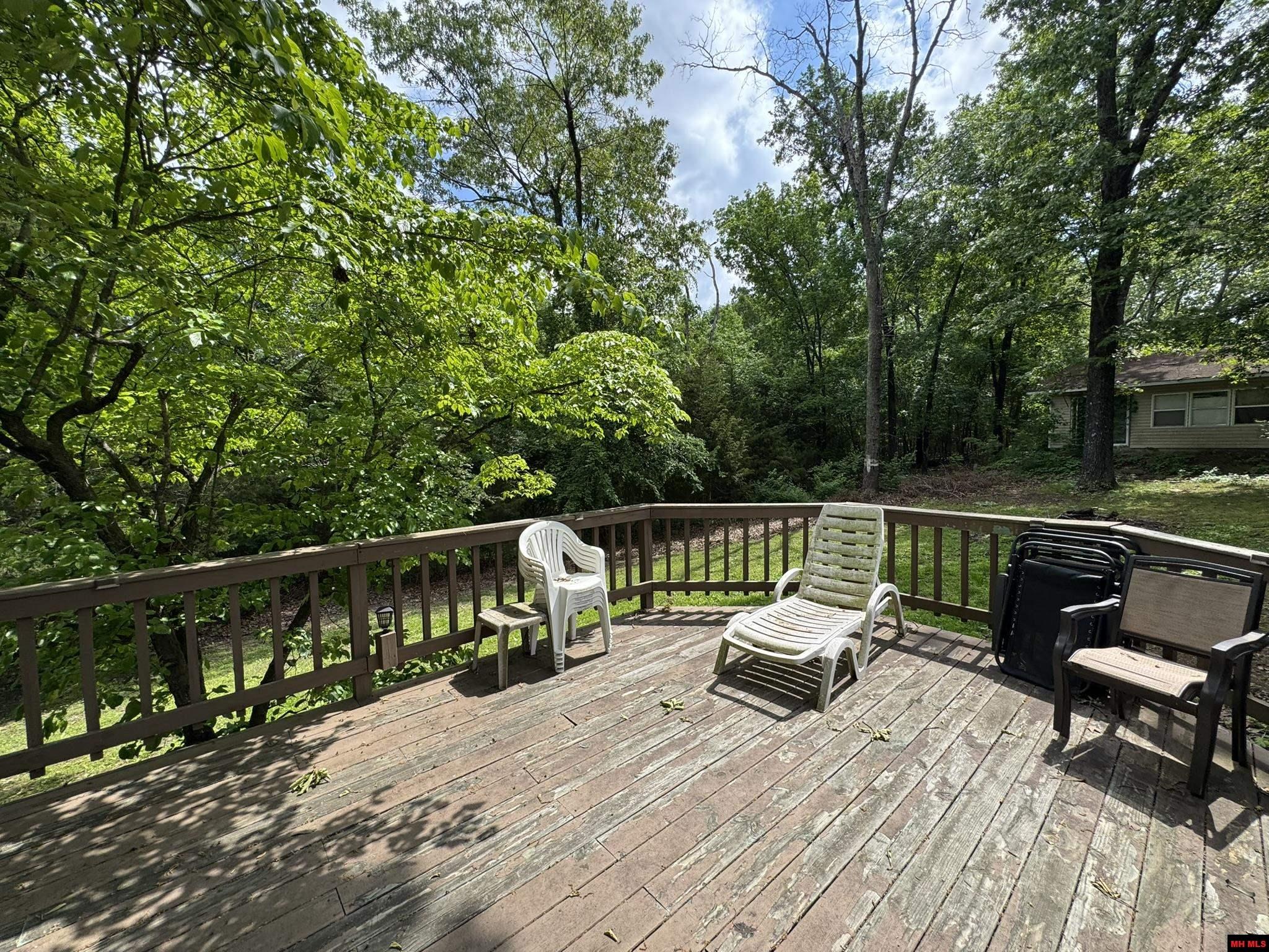 120 PINEHURST POINT Bull Shoals, AR