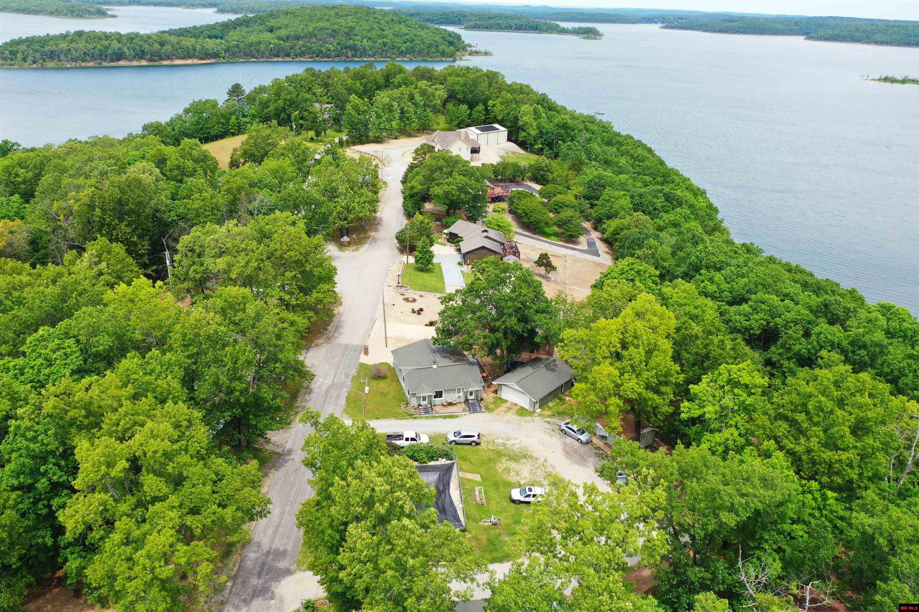 120 PINEHURST POINT Bull Shoals, AR