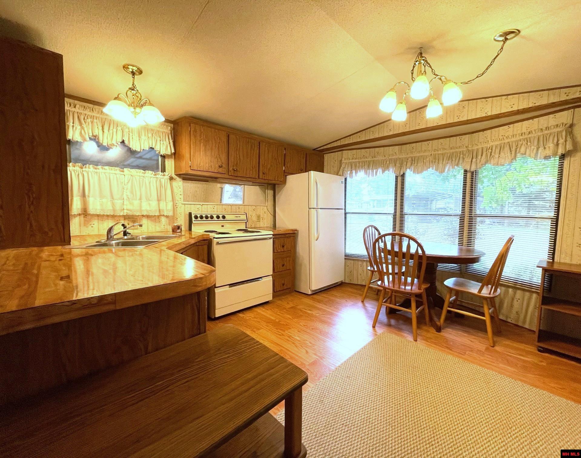 661 NUBBIN RIDGE ROAD Lakeview, AR