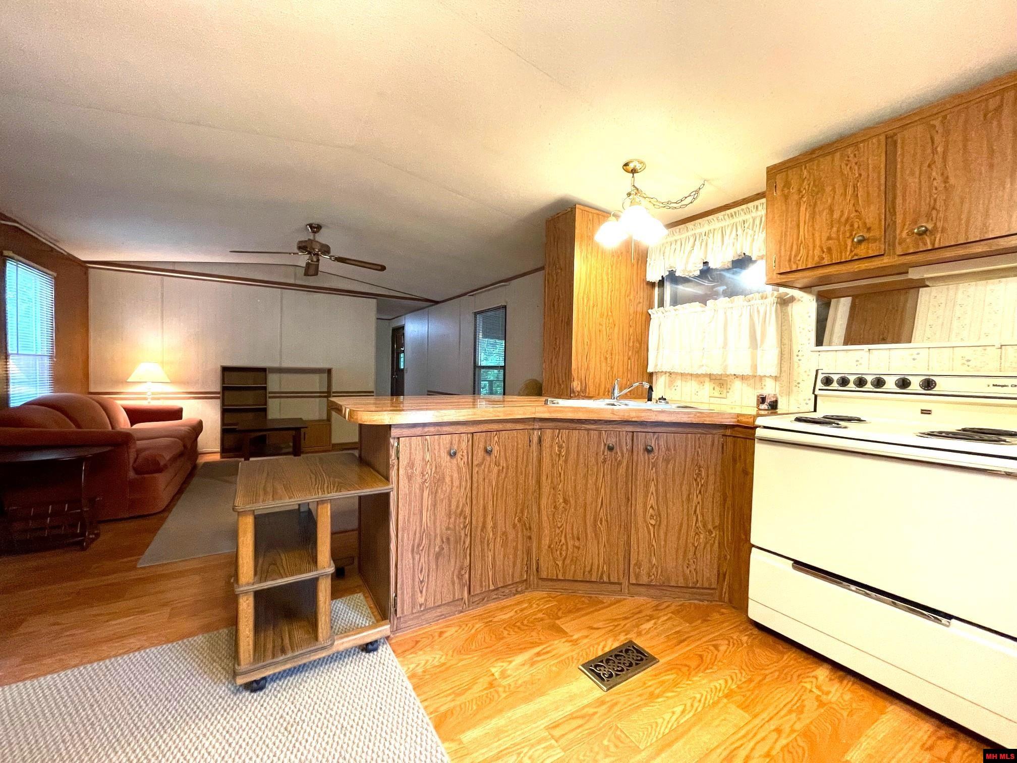 661 NUBBIN RIDGE ROAD Lakeview, AR