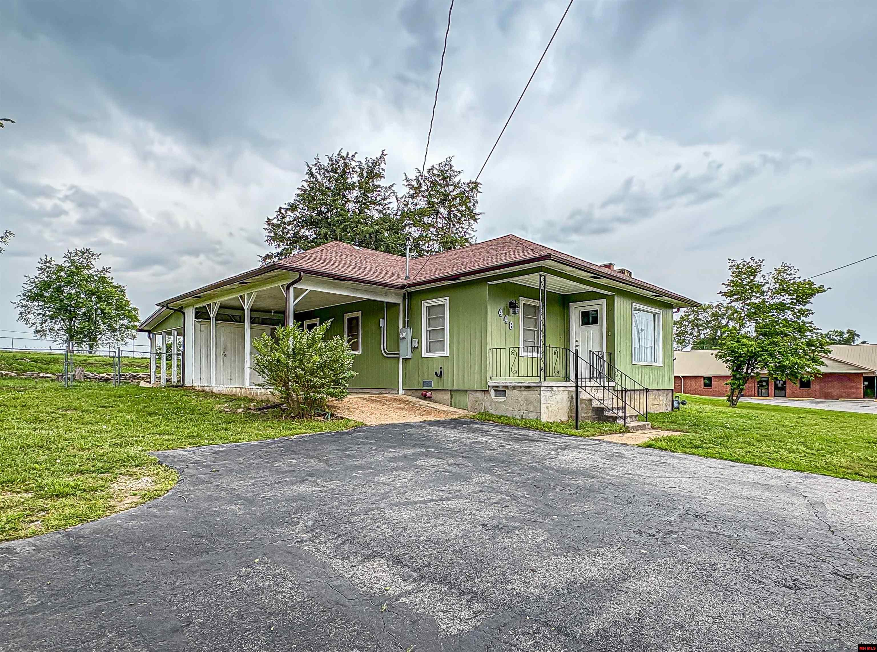 448 S HWY 14 Yellville, AR