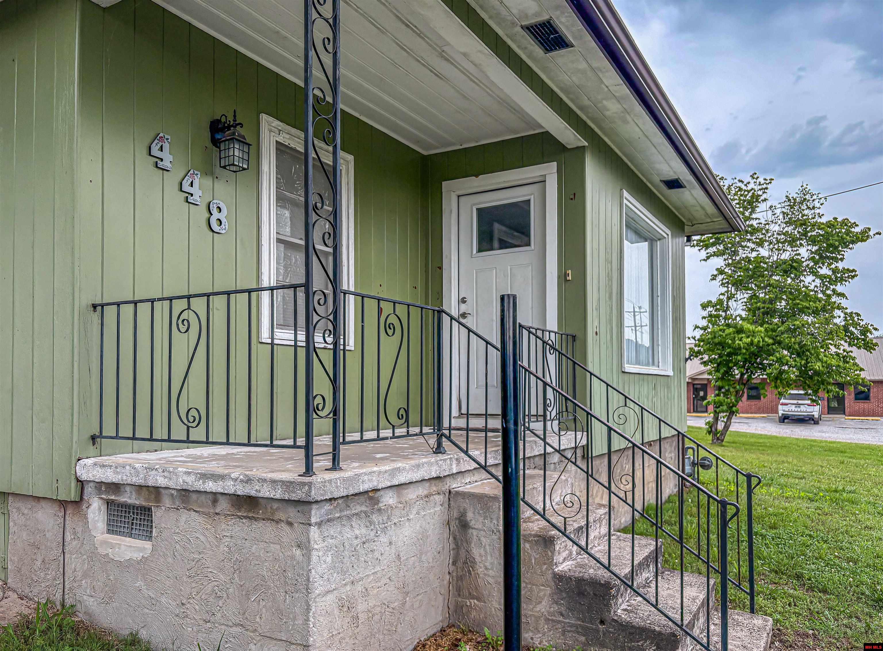 448 S HWY 14 Yellville, AR