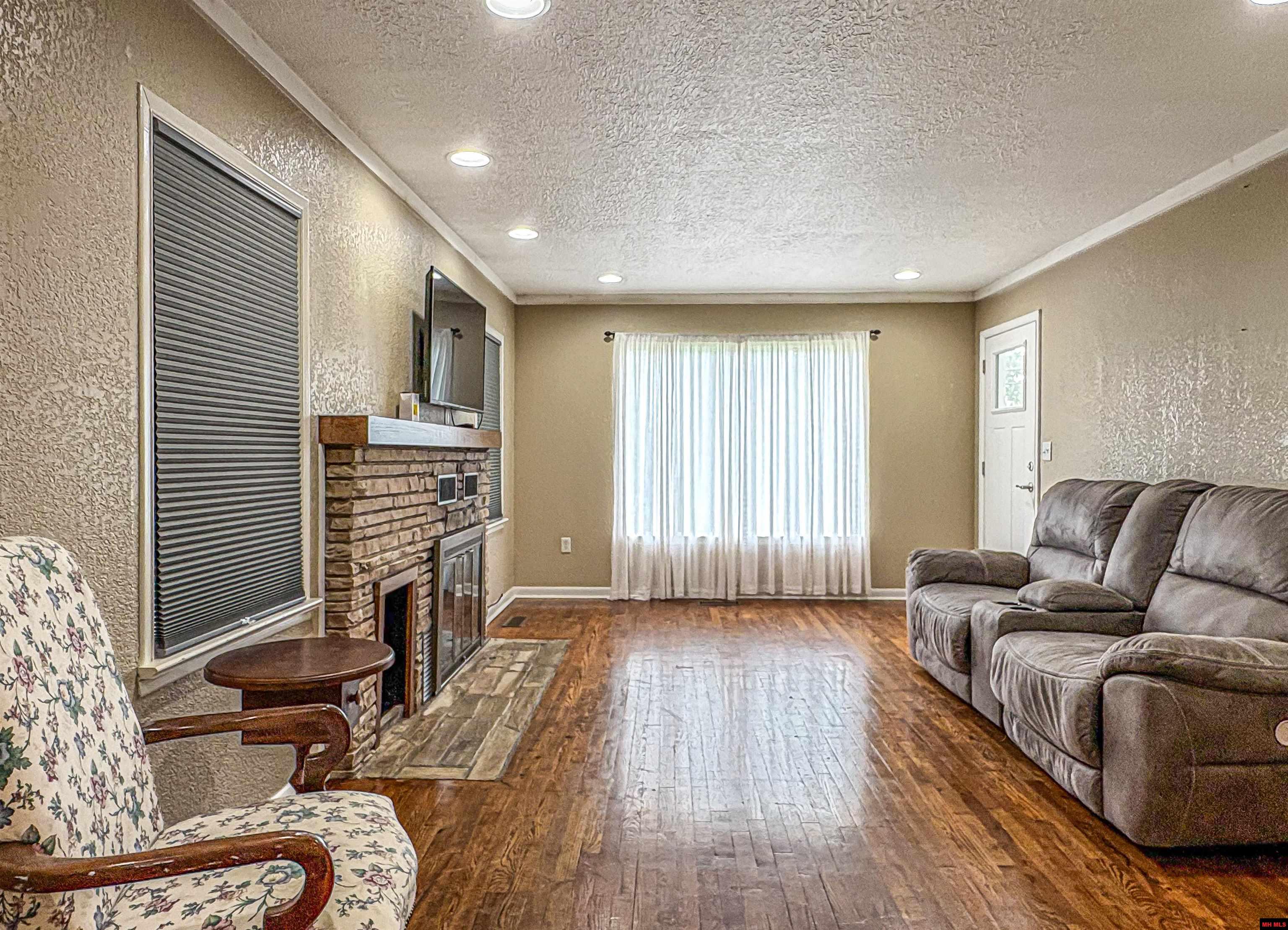 448 S HWY 14 Yellville, AR