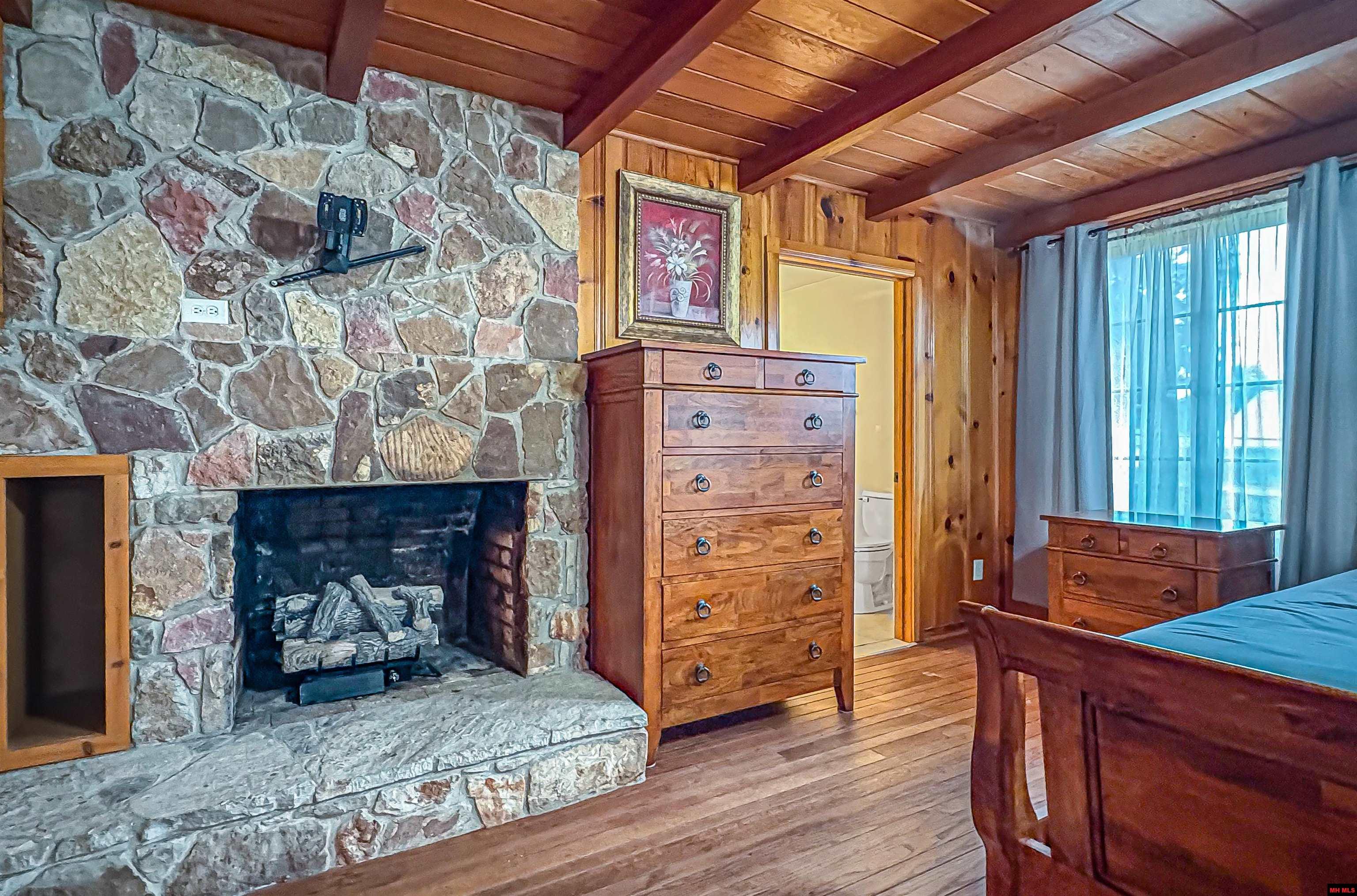 448 S HWY 14 Yellville, AR