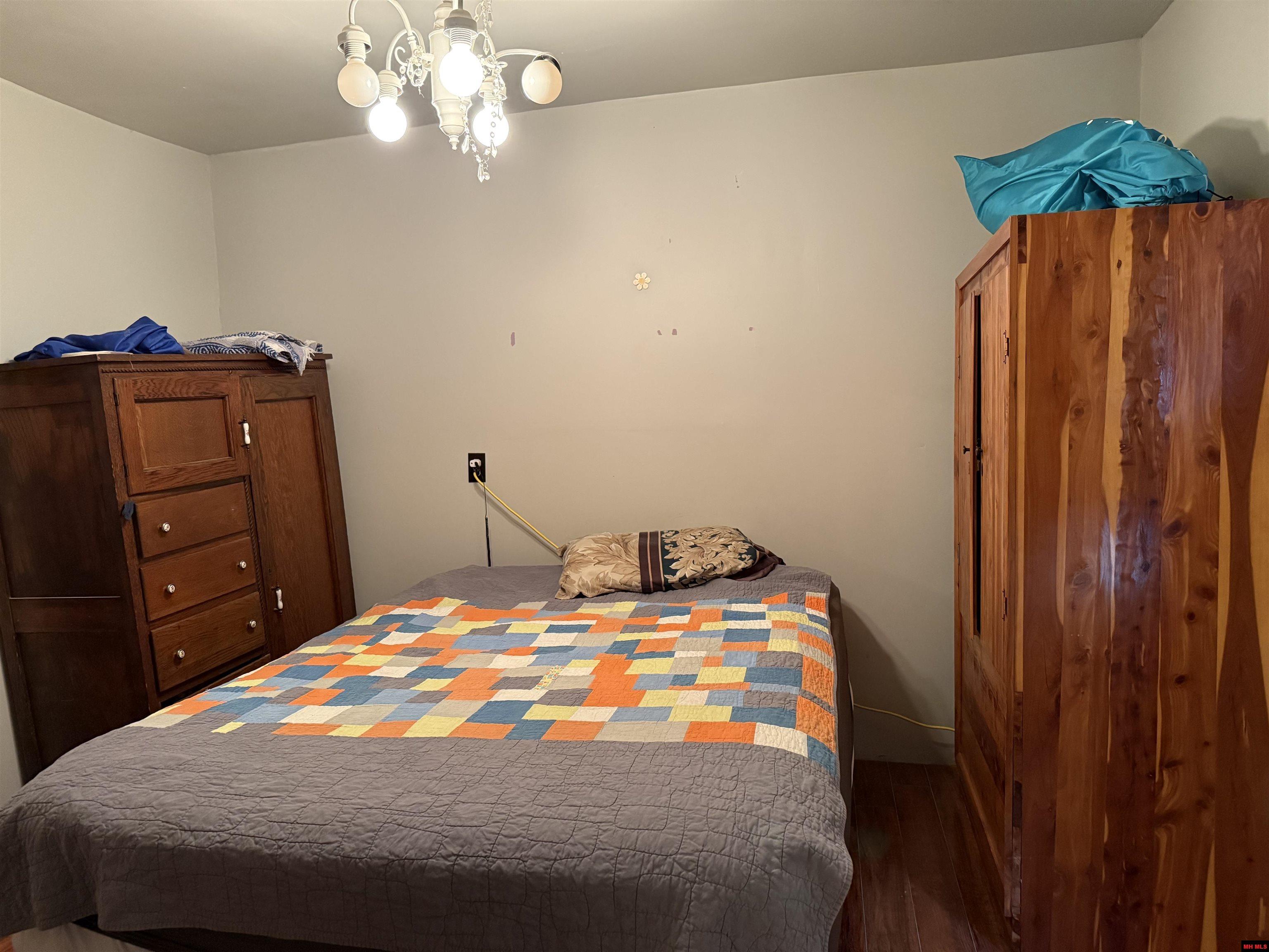 929 RACE STREET Thayer, AR