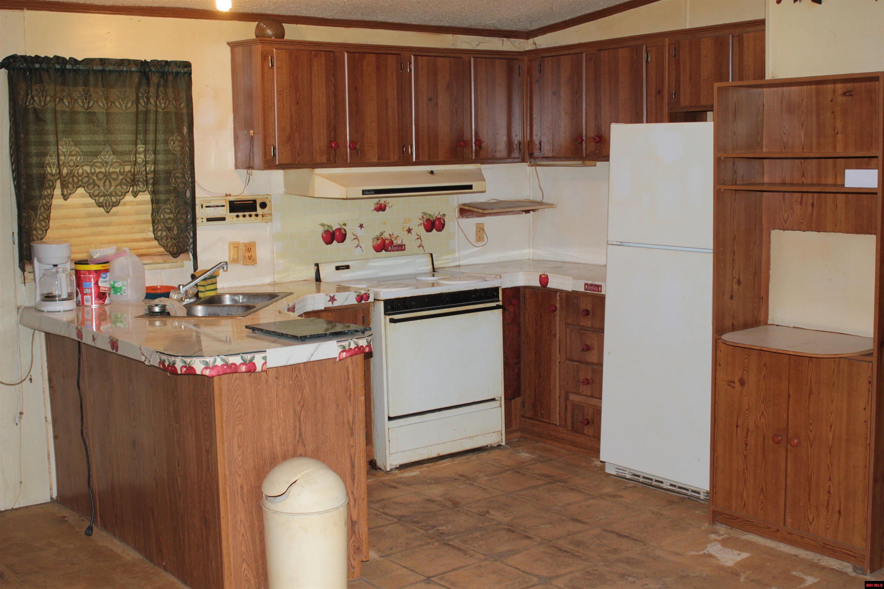 1427 MC 164 Theodosia, MO 65761