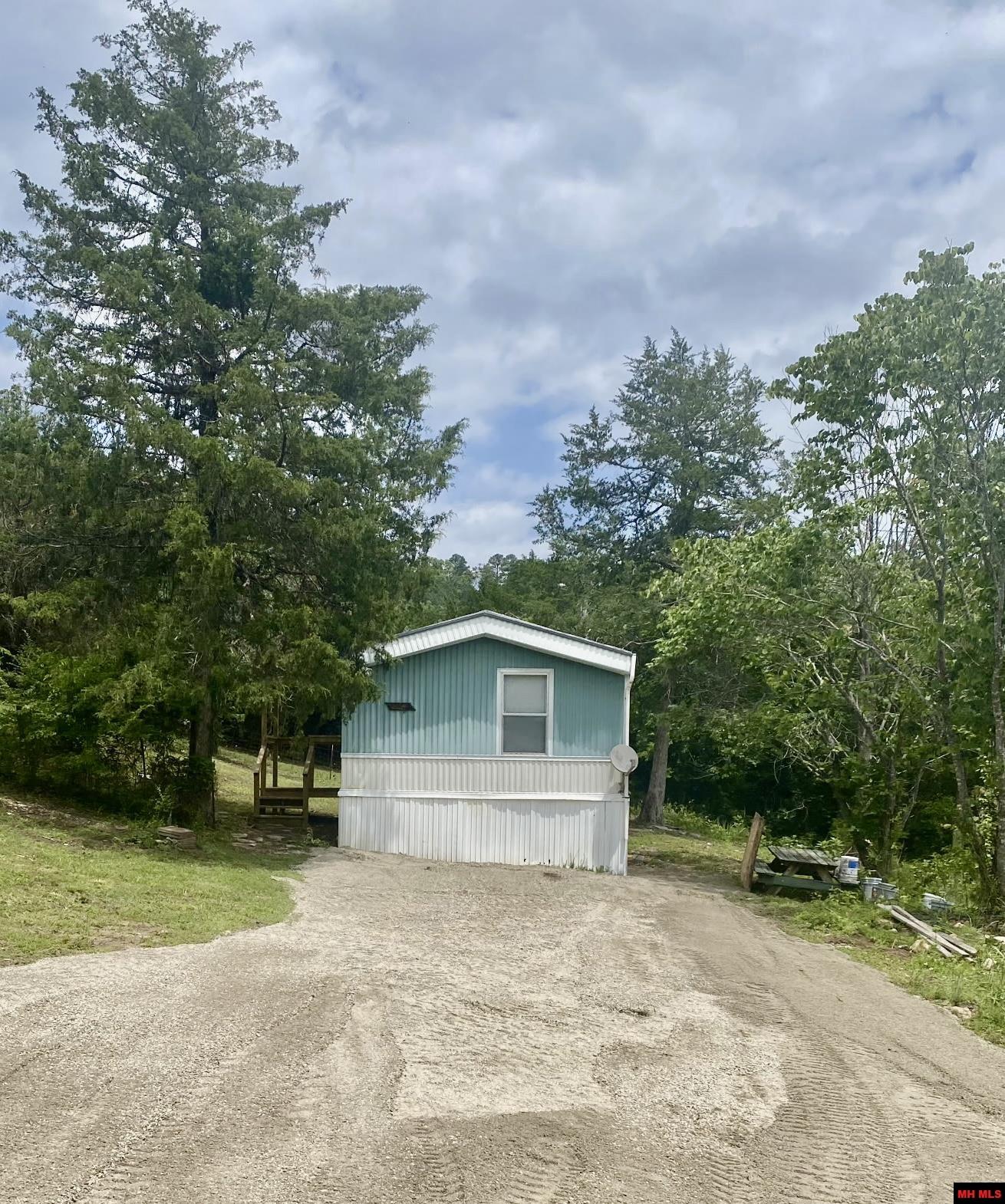 103 PROSPECT Norfork, AR