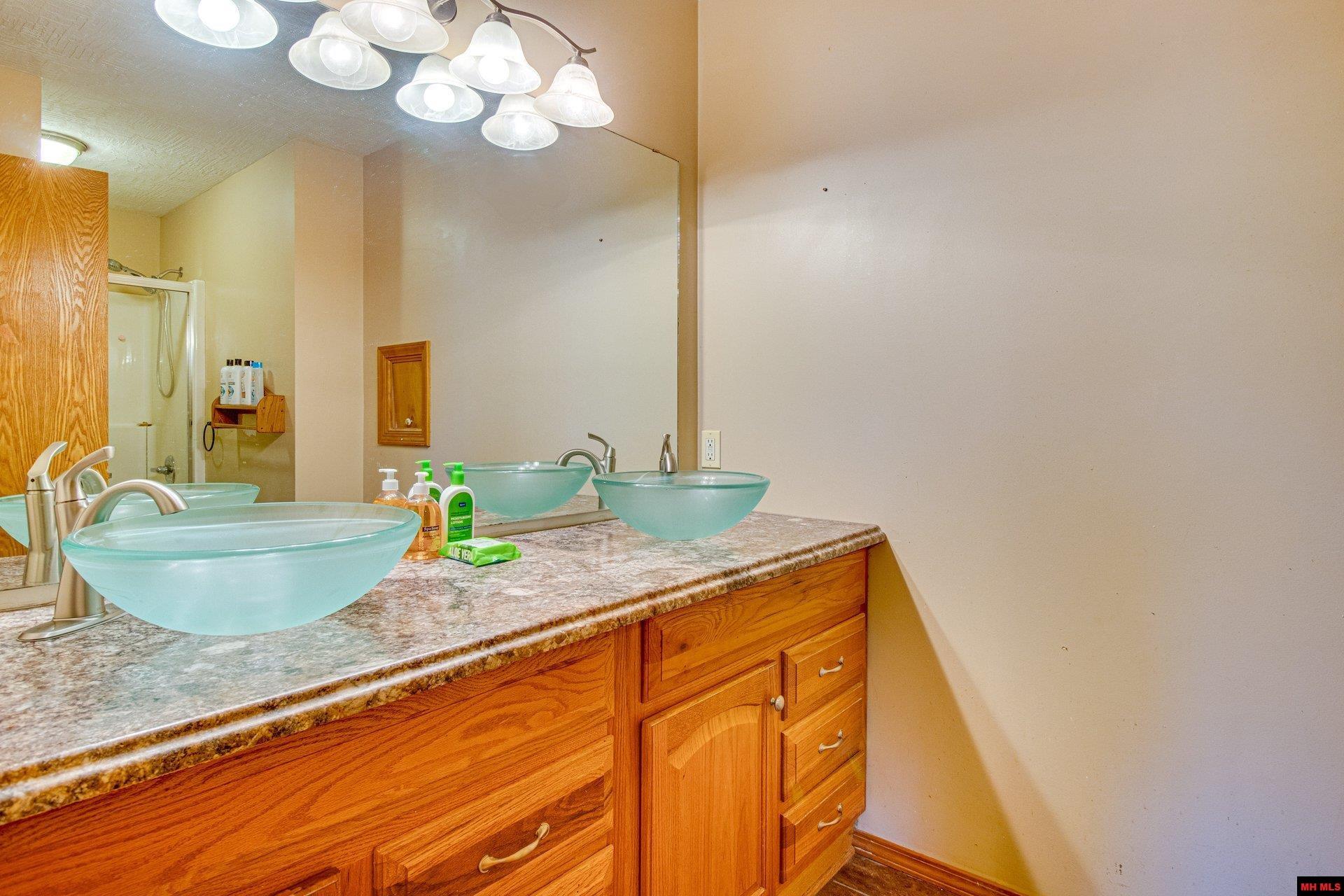 321 COOPER STREET Mountain Home, AR 72653