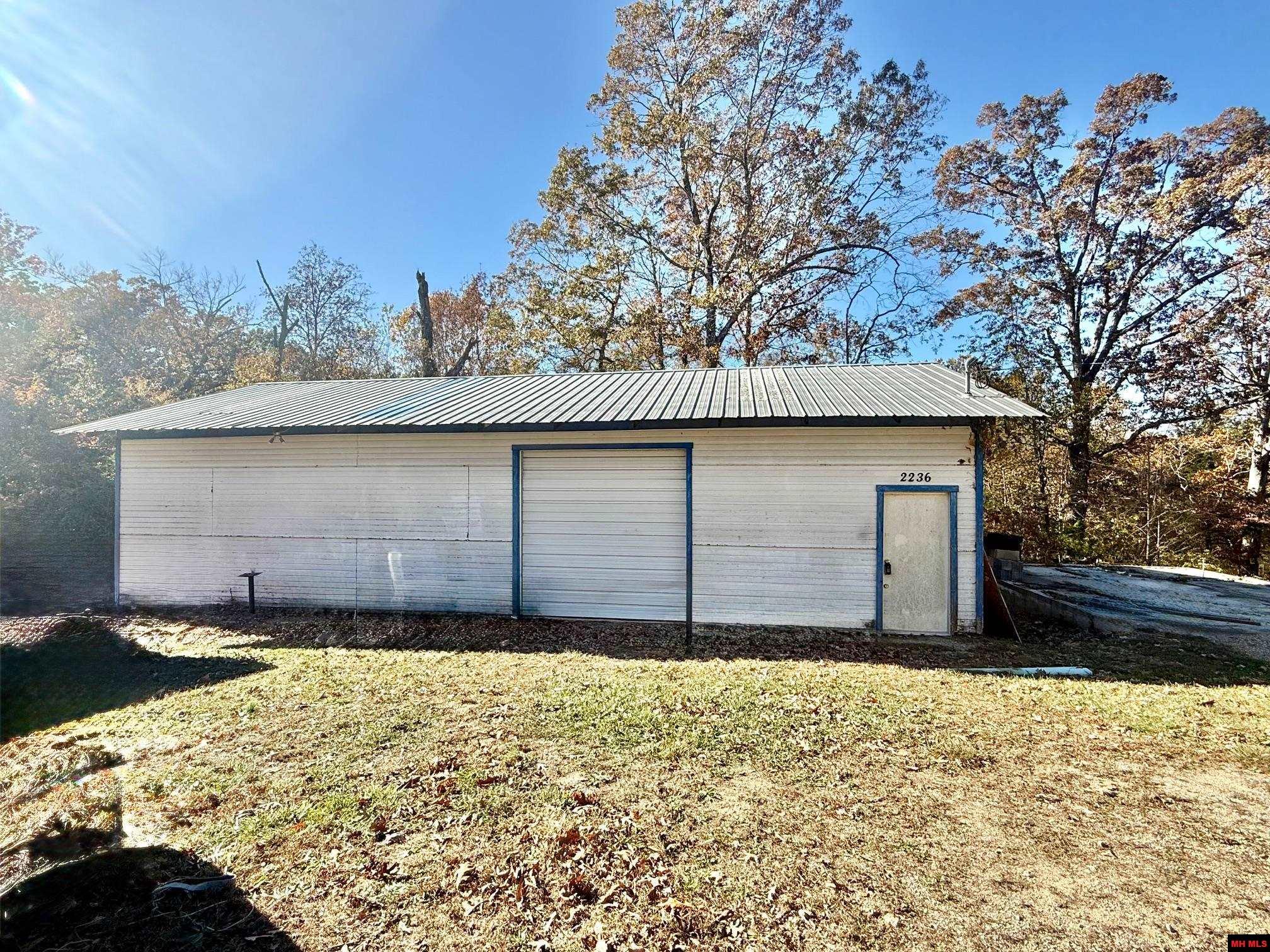 2236 CENTRAL BOULEVARD Bull Shoals, AR