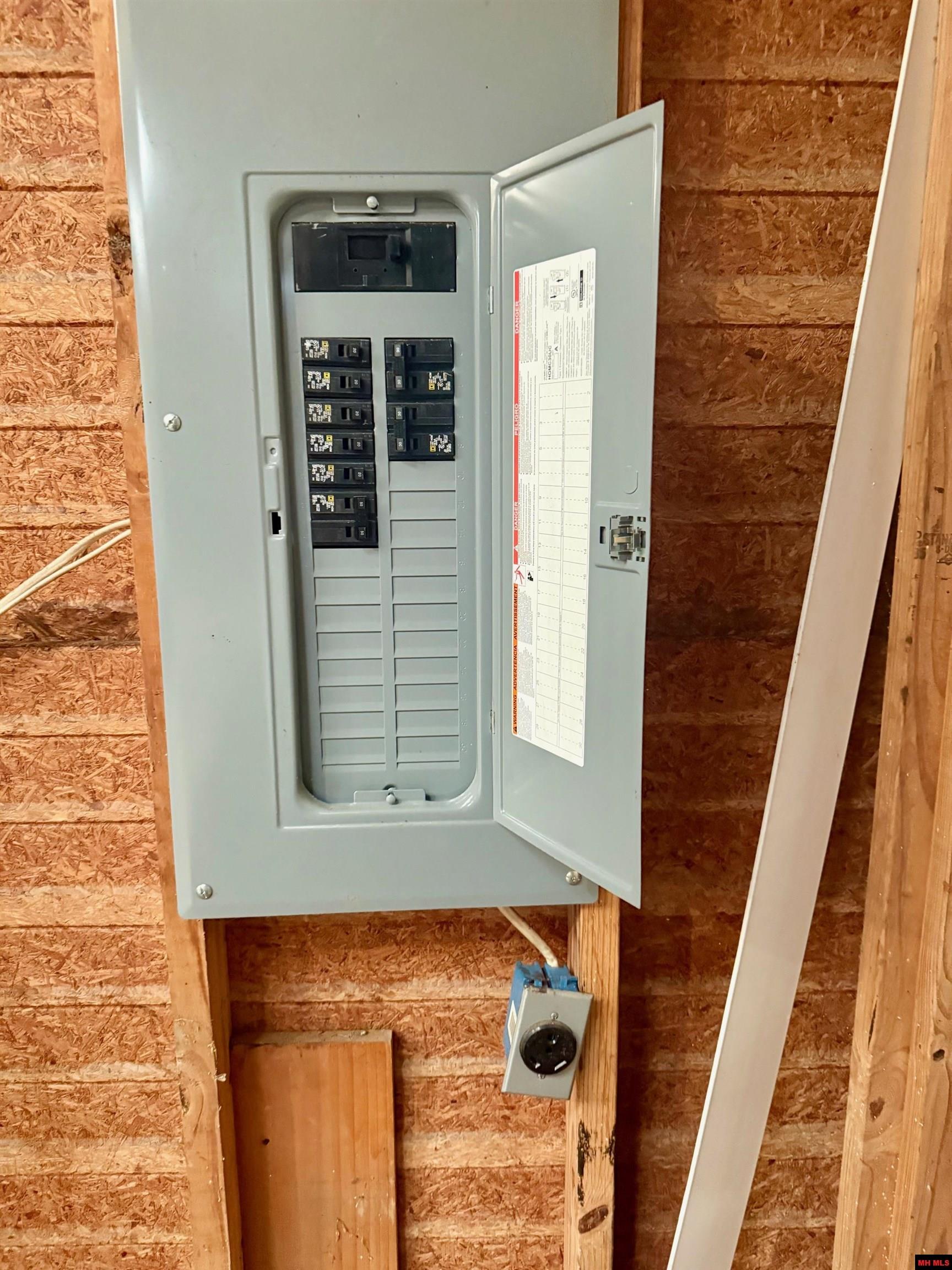 2236 CENTRAL BOULEVARD Bull Shoals, AR