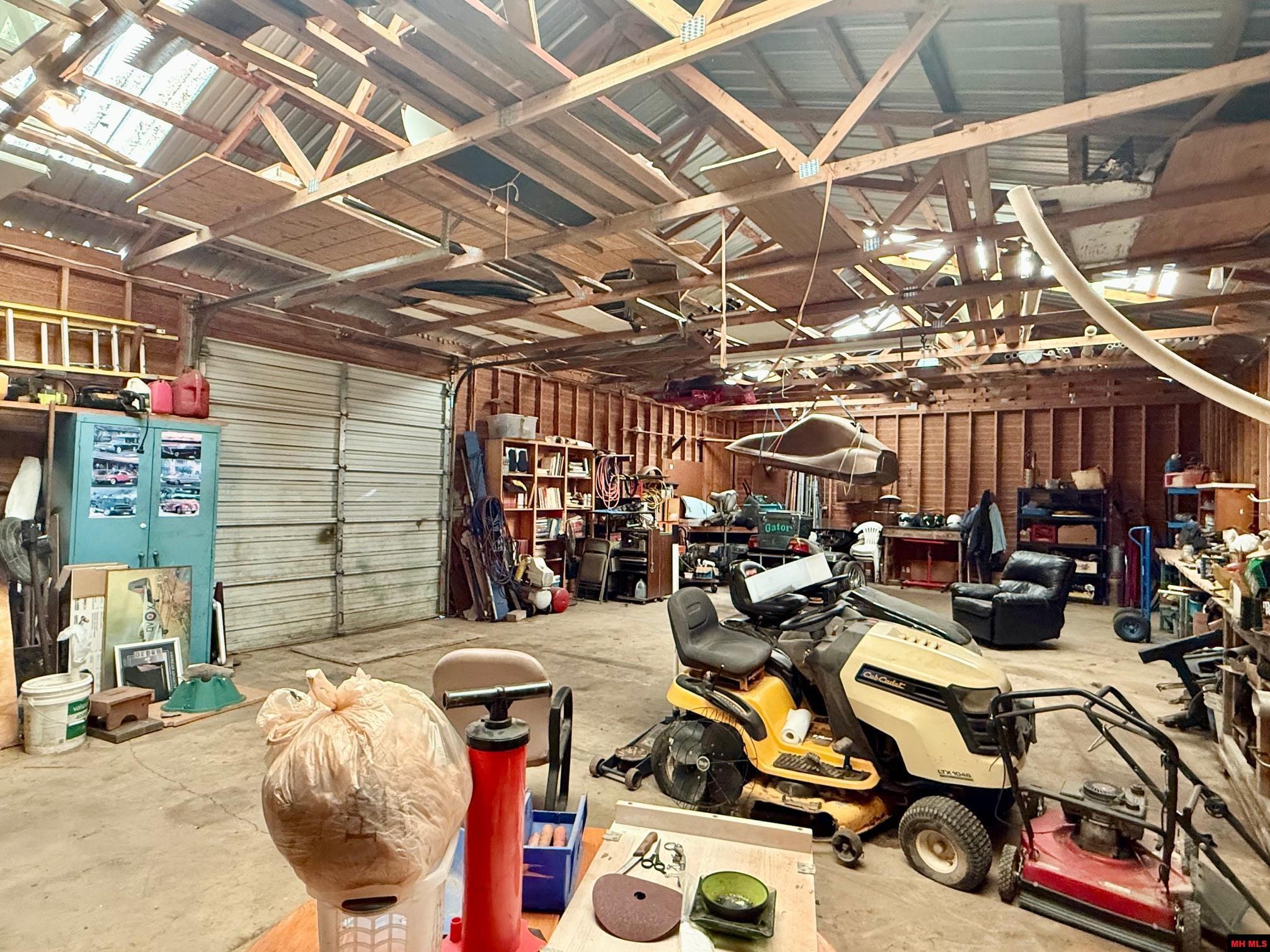 2236 CENTRAL BOULEVARD Bull Shoals, AR