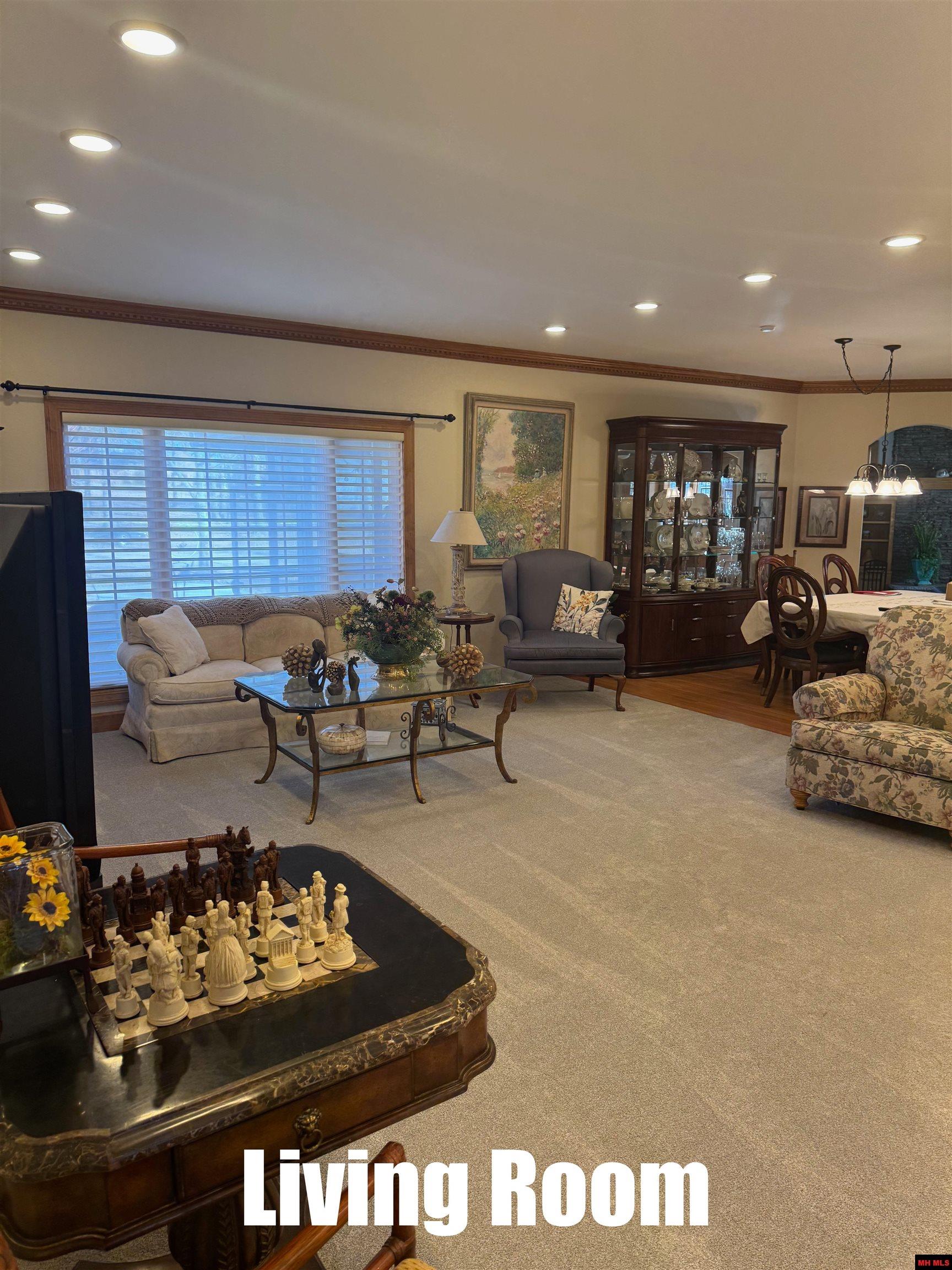 960 PEBBLECREEK DRIVE Mountain Home, AR