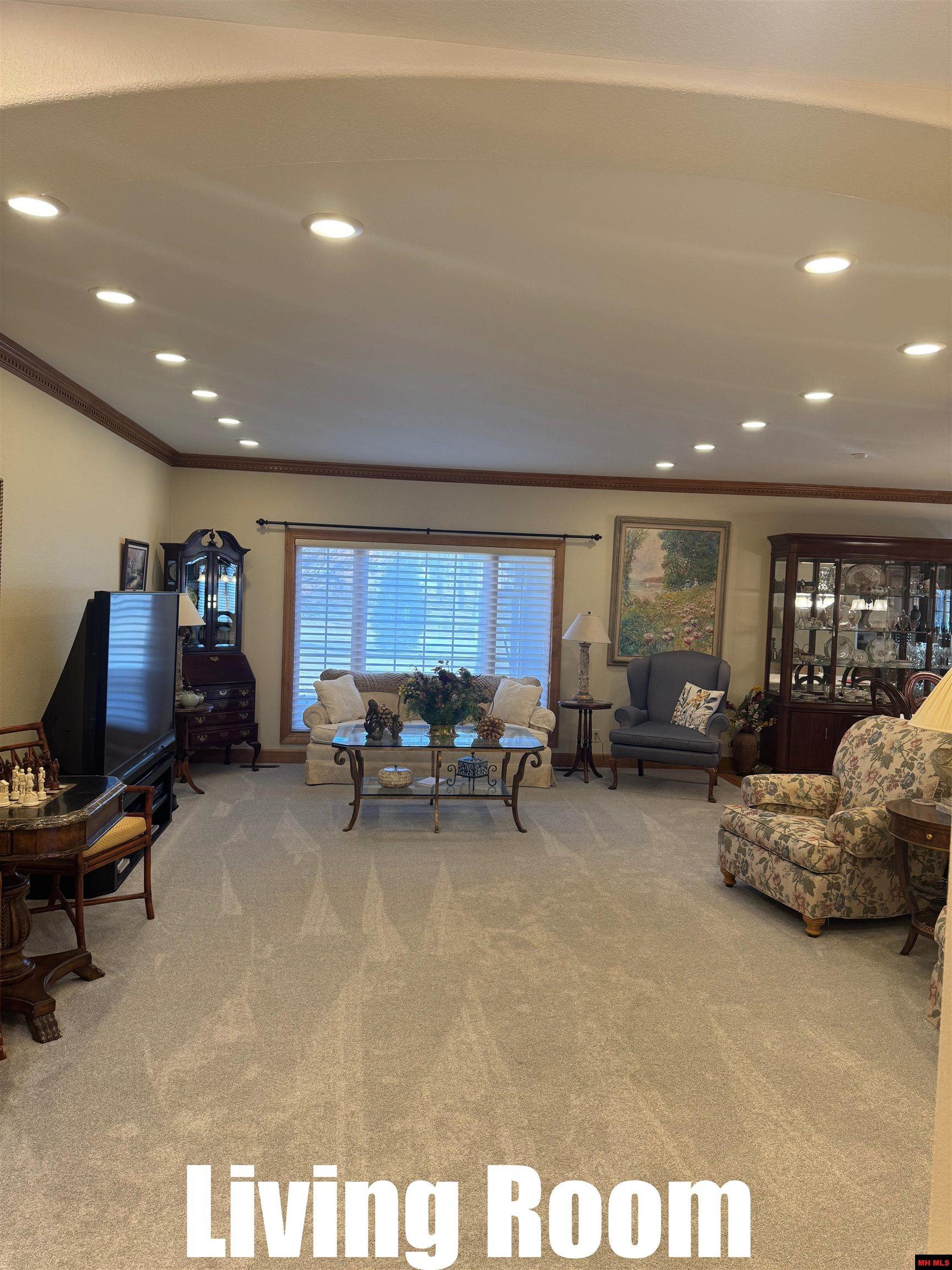 960 PEBBLECREEK DRIVE Mountain Home, AR