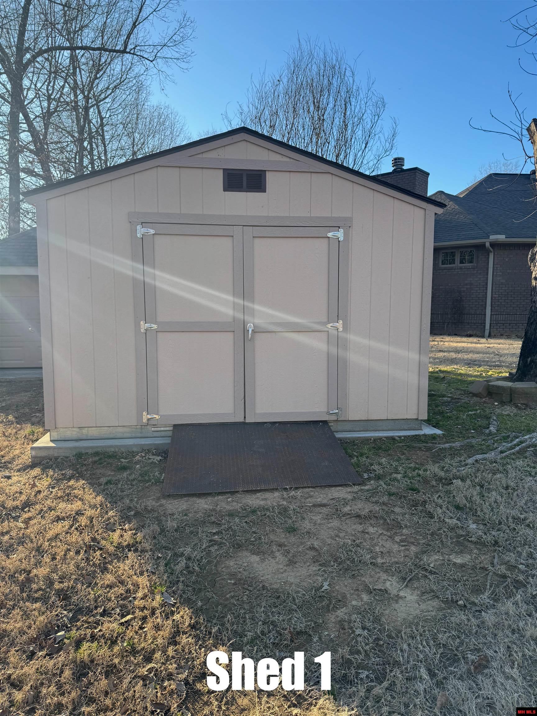 960 PEBBLECREEK DRIVE Mountain Home, AR