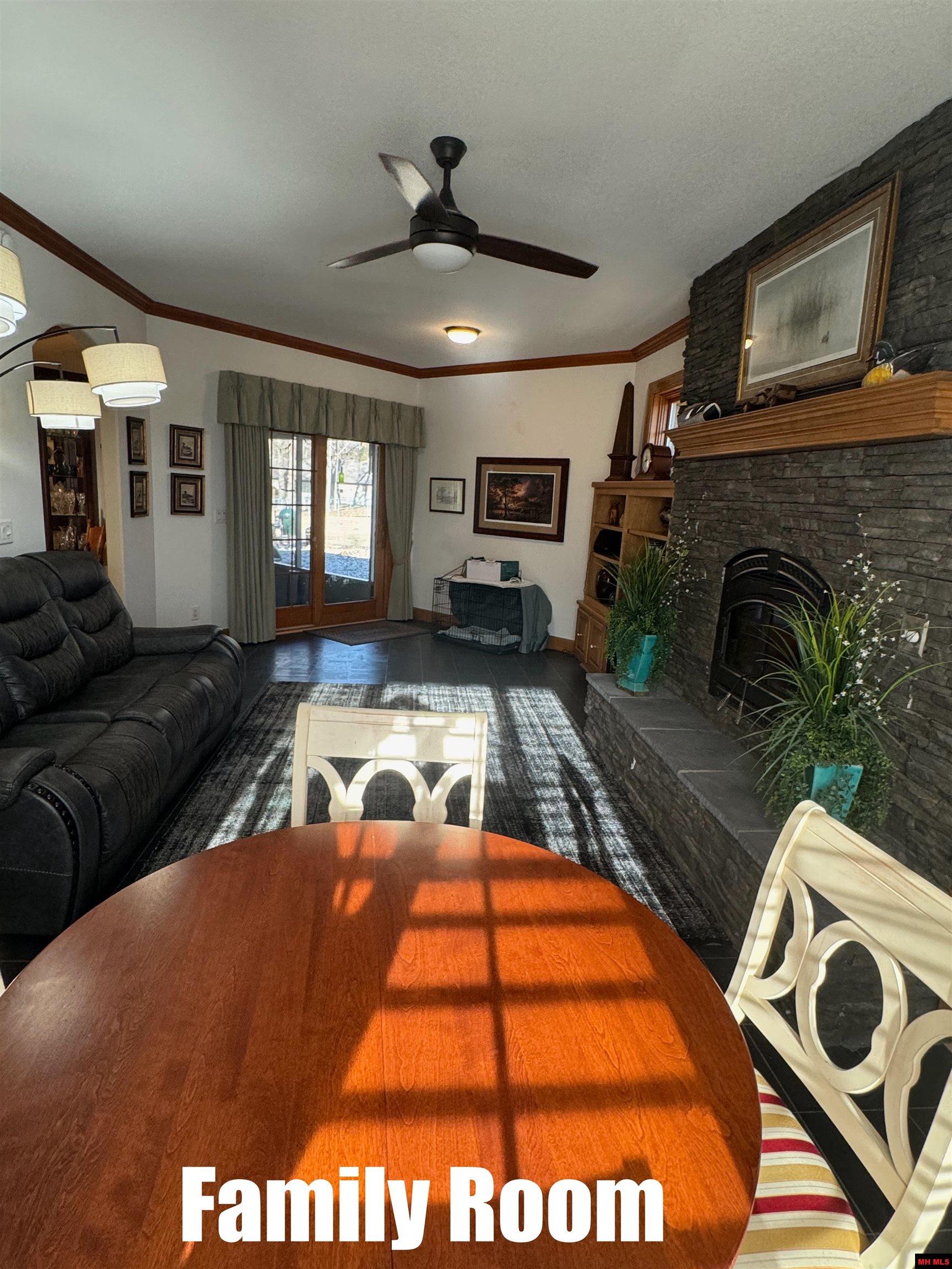 960 PEBBLECREEK DRIVE Mountain Home, AR