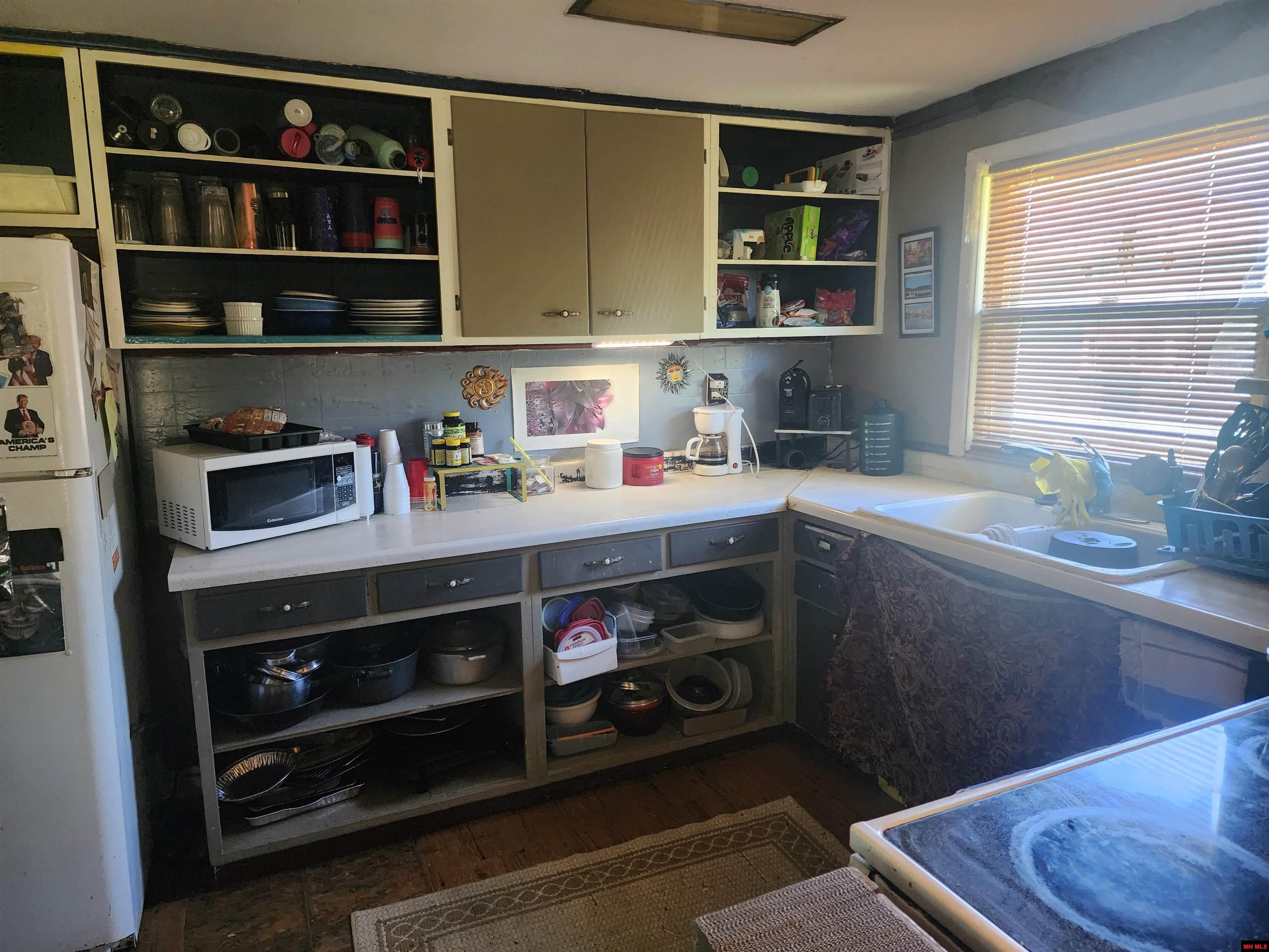 2488 & 2482 MC 172 Theodosia, MO