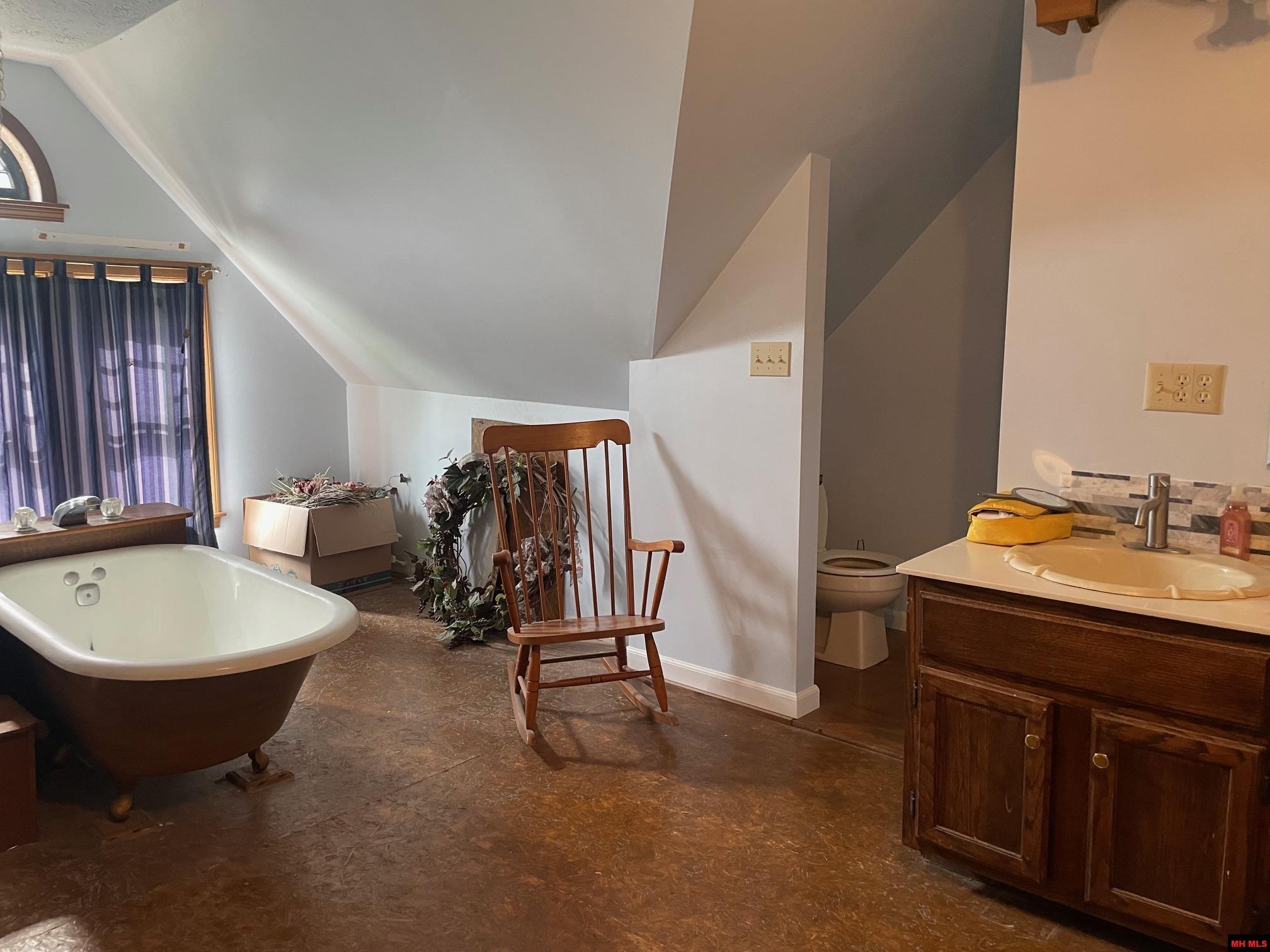 359 VALLEY STREET Yellville, AR 72687