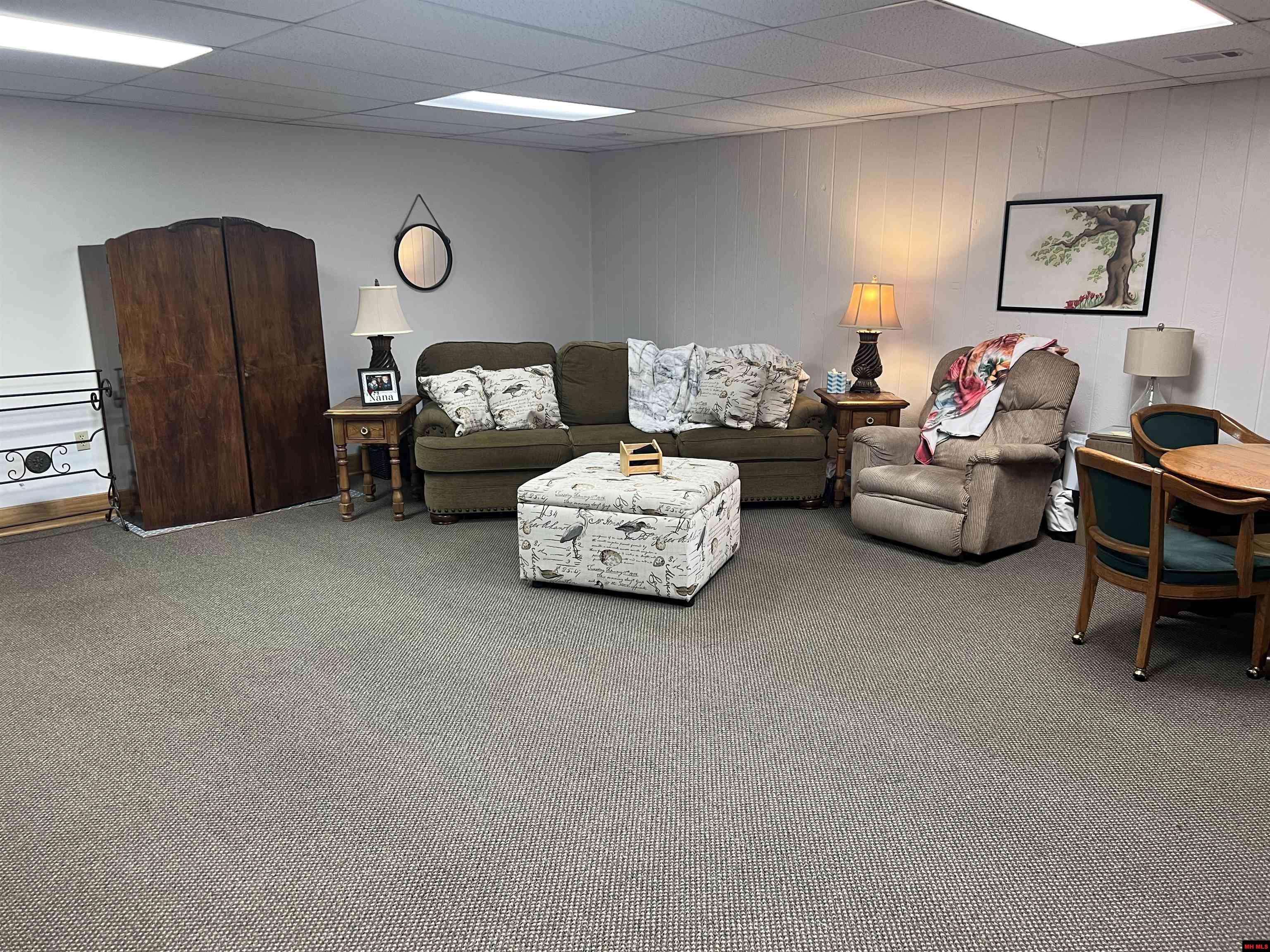 207 & 211 E OLD MAIN STREET Yellville, AR