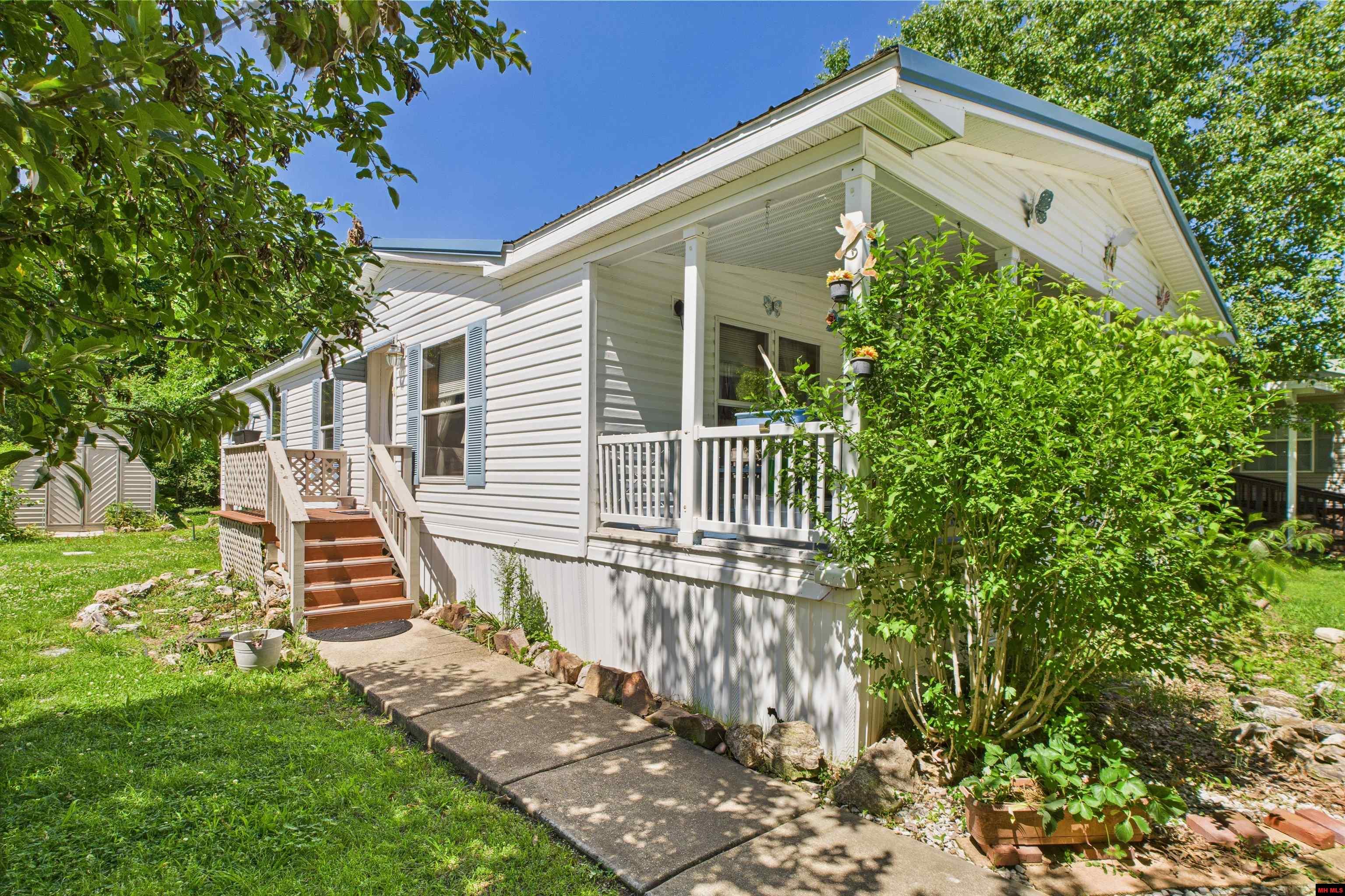 1236 GLENBRIAR COURT Mountain Home, AR