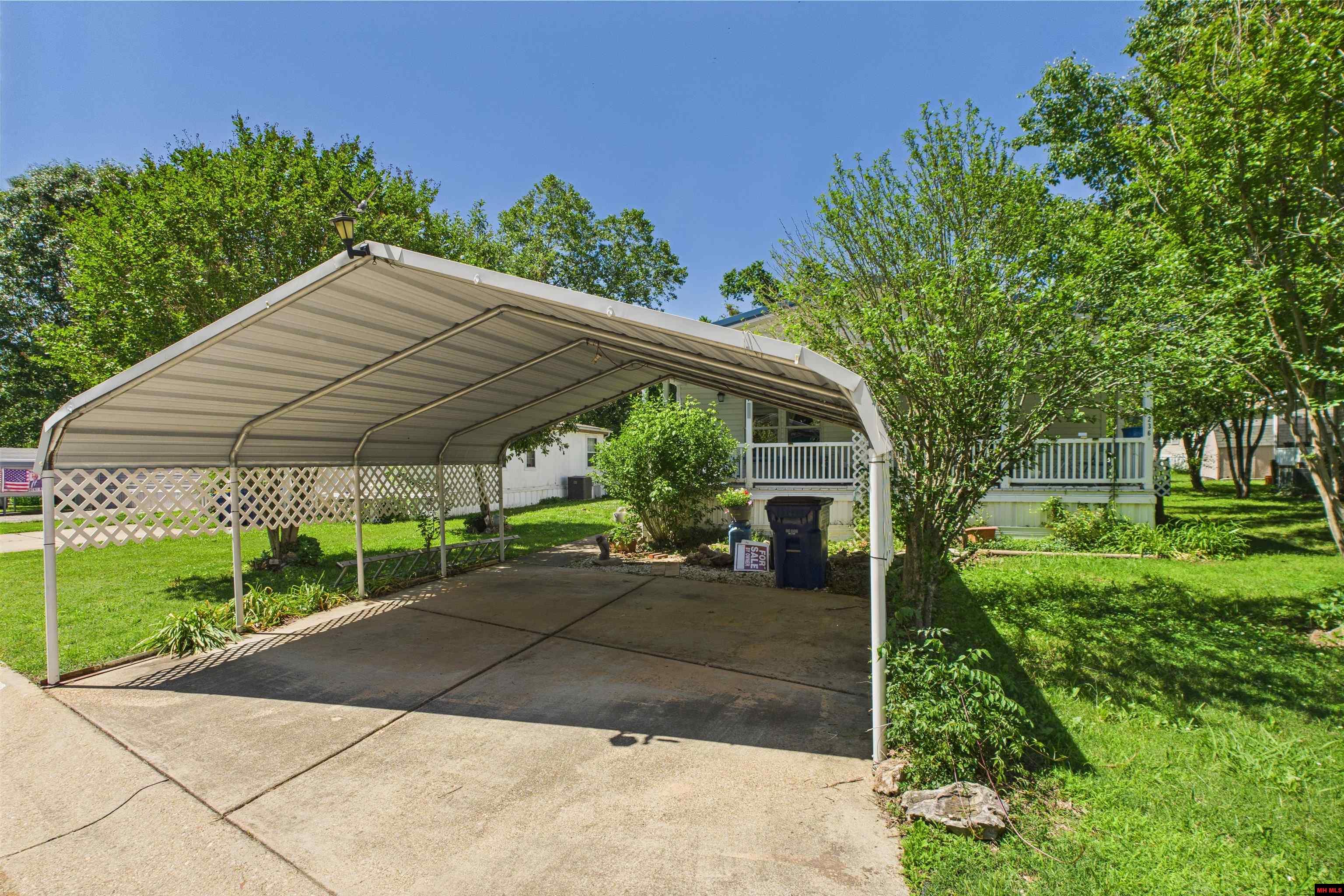 1236 GLENBRIAR COURT Mountain Home, AR