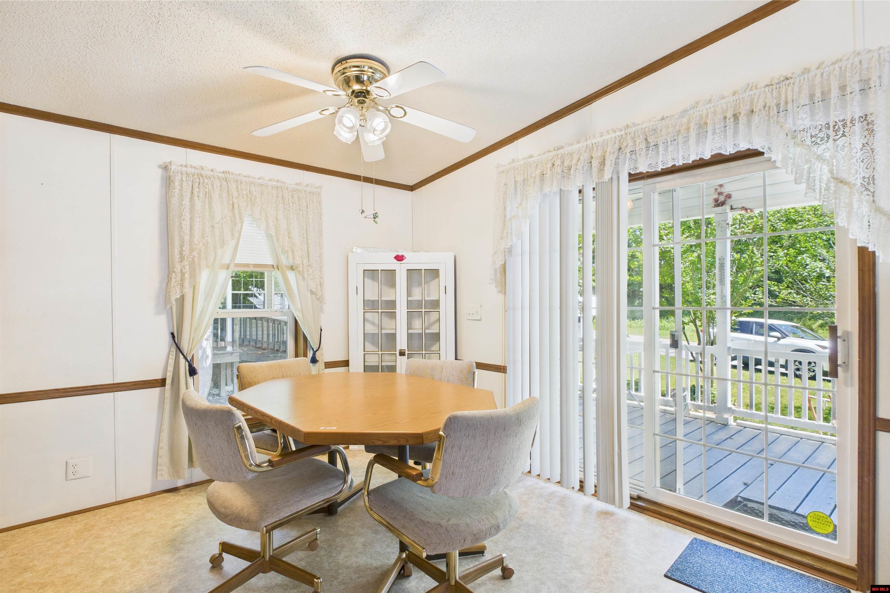 1236 GLENBRIAR COURT Mountain Home, AR