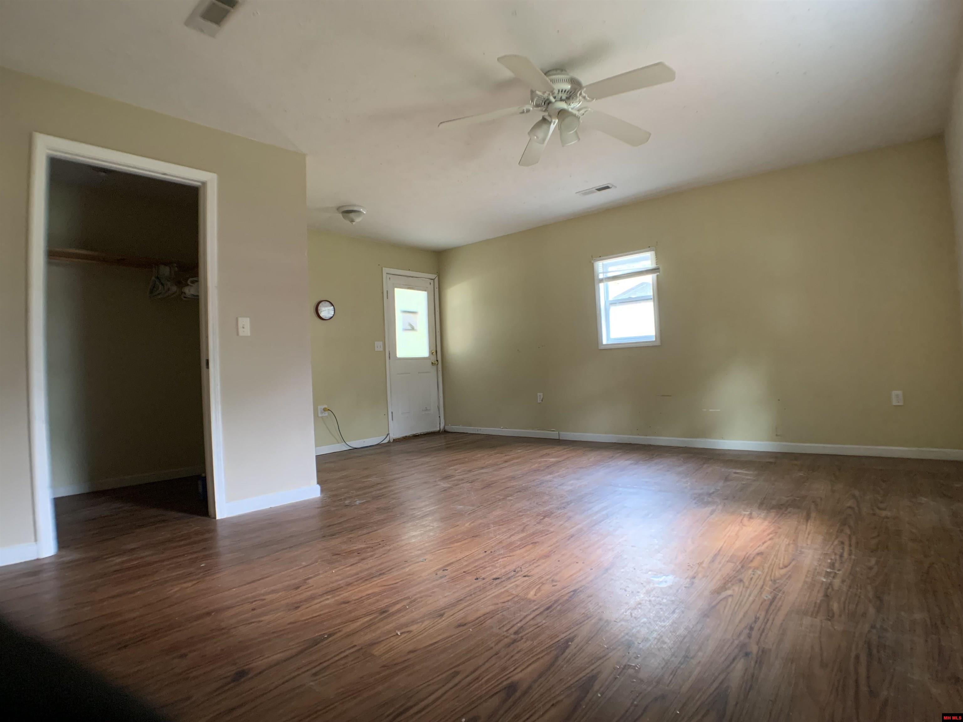218 SUMMIT AVENUE Bull Shoals, AR