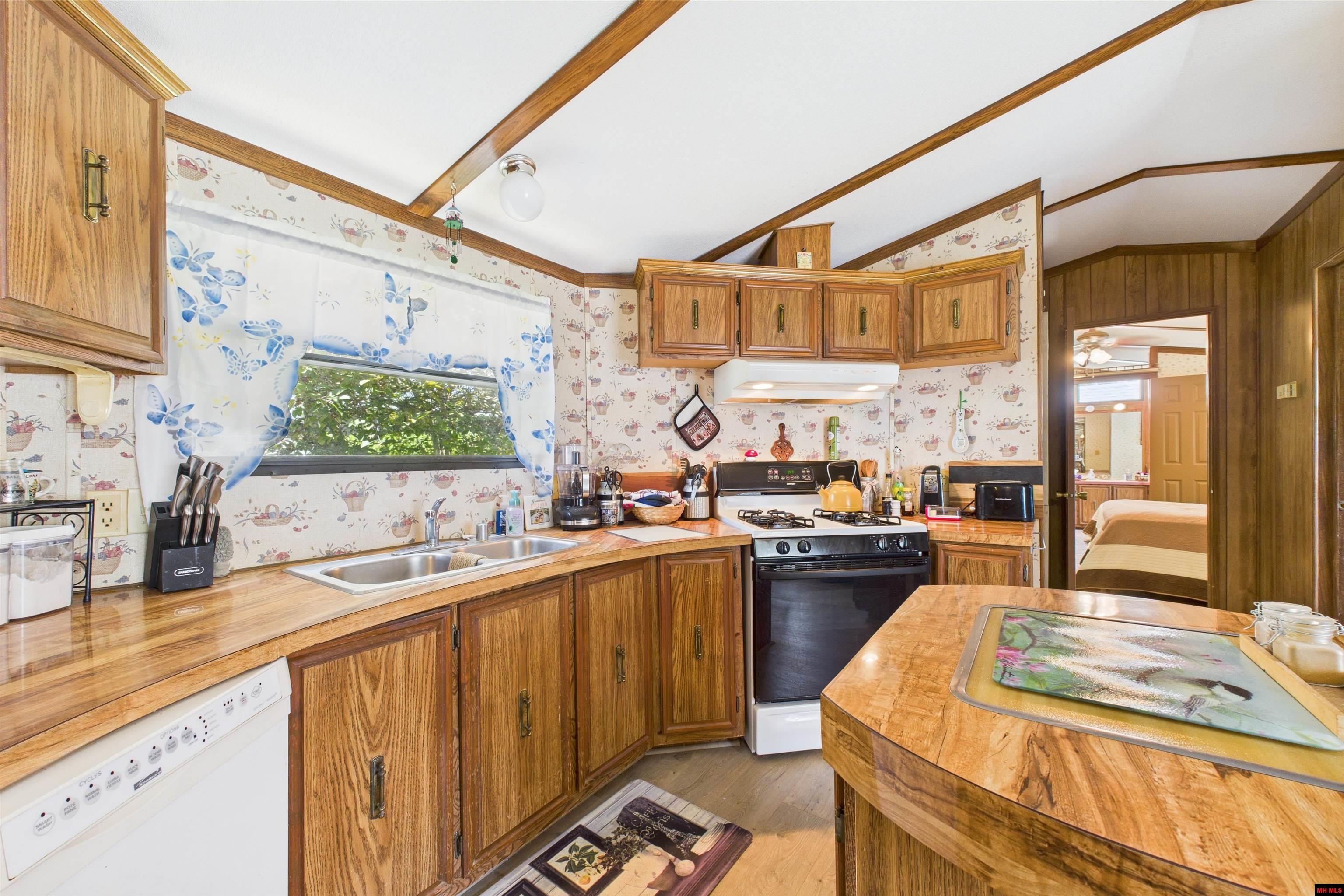 43 NORA COURT Mountain Home, AR