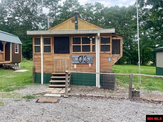 11387 HWY 14 Yellville, AR 72687