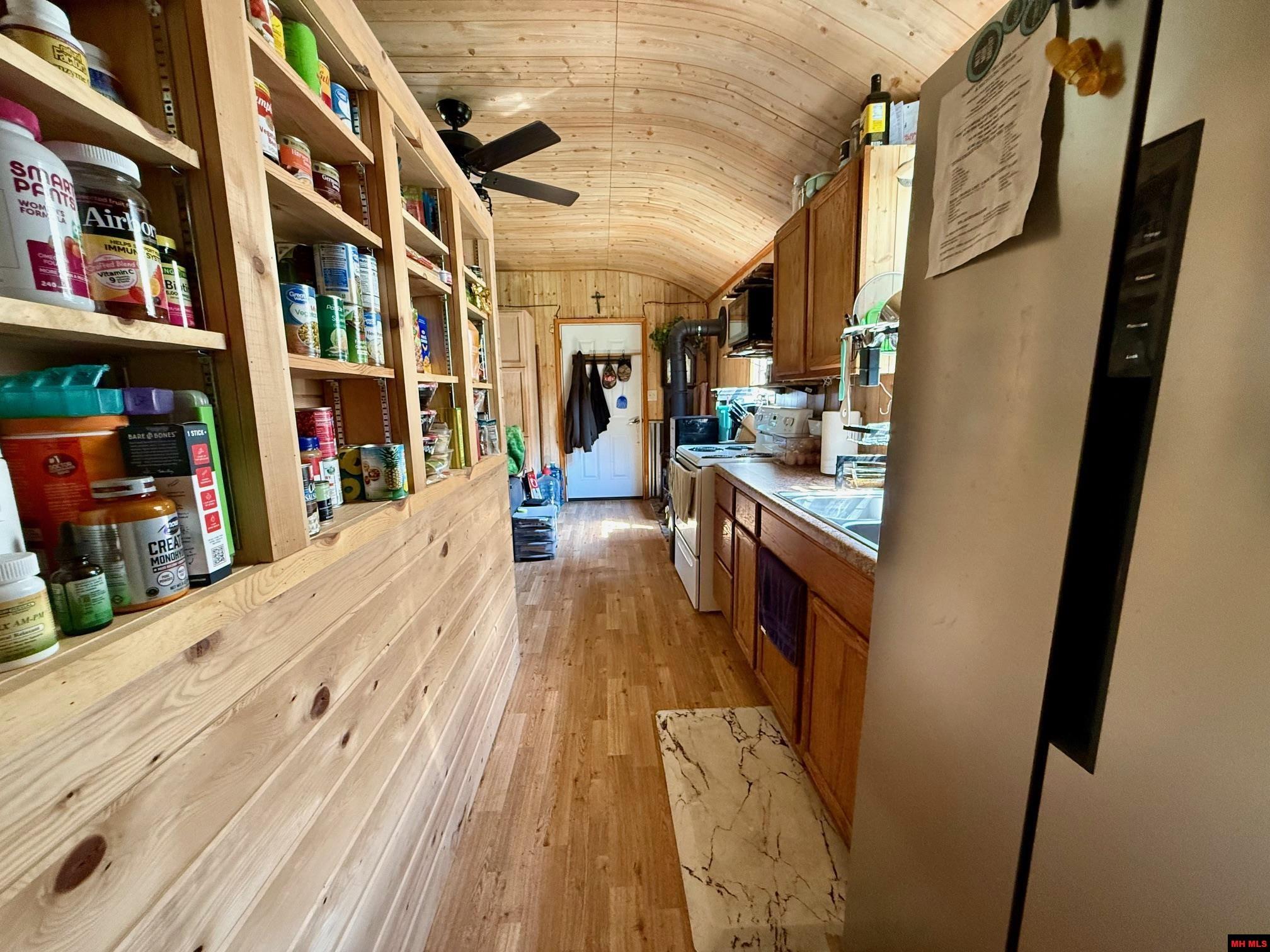 11387 HWY 14 Yellville, AR 72687