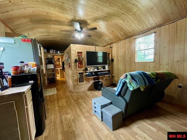 11387 HWY 14 Yellville, AR 72687